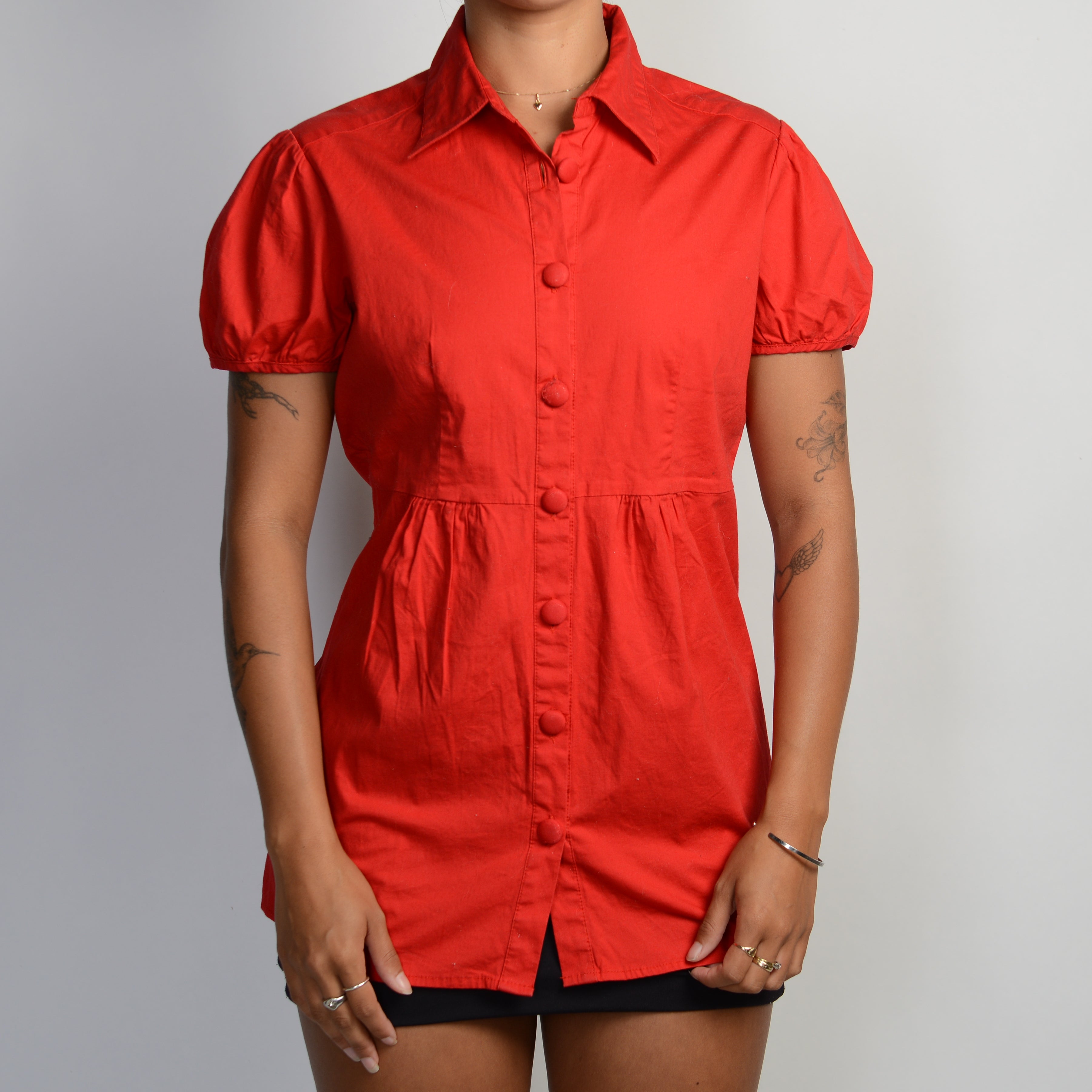 RED SHORT SLEEVE BLOUSE