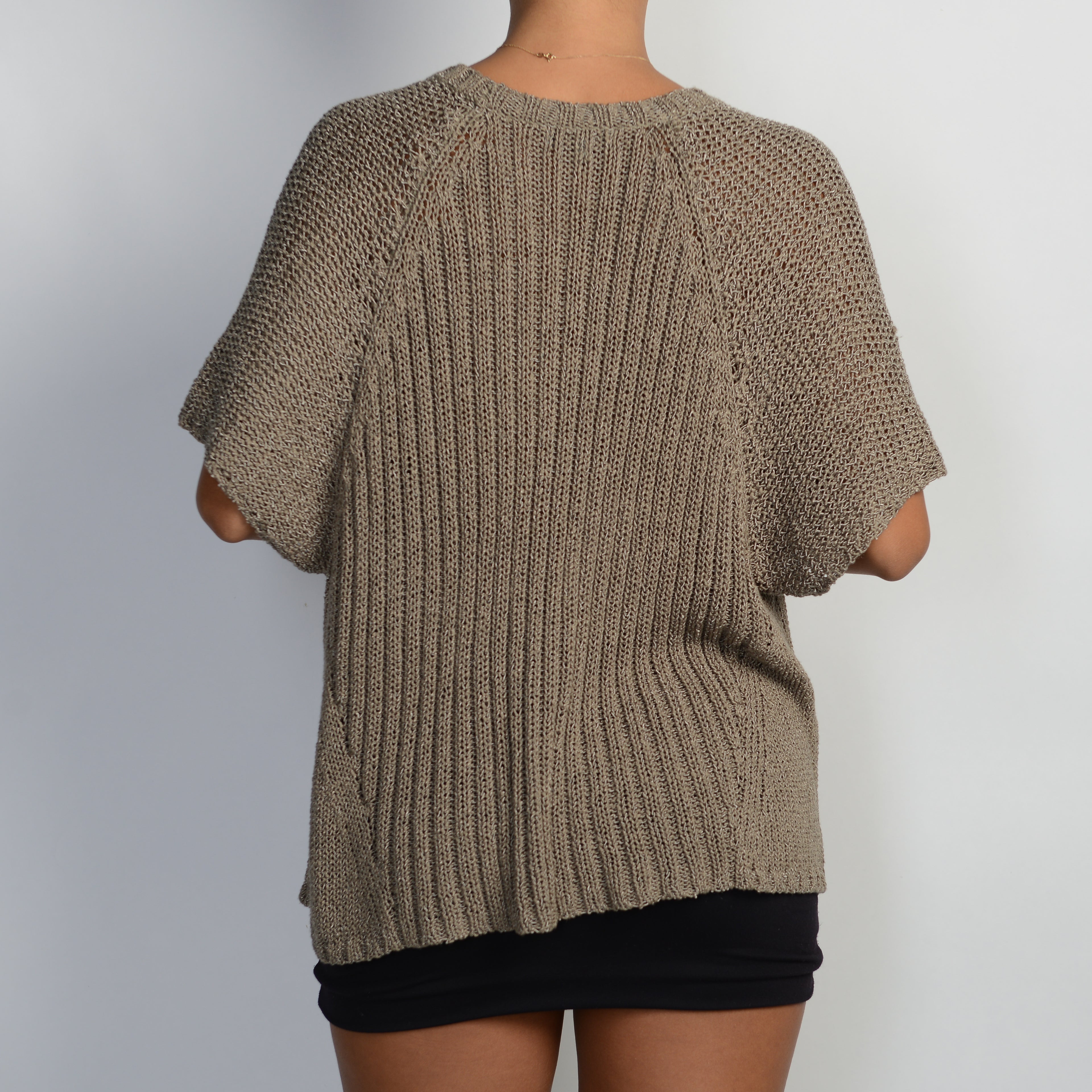 BROWN KNIT BUTTON TOP