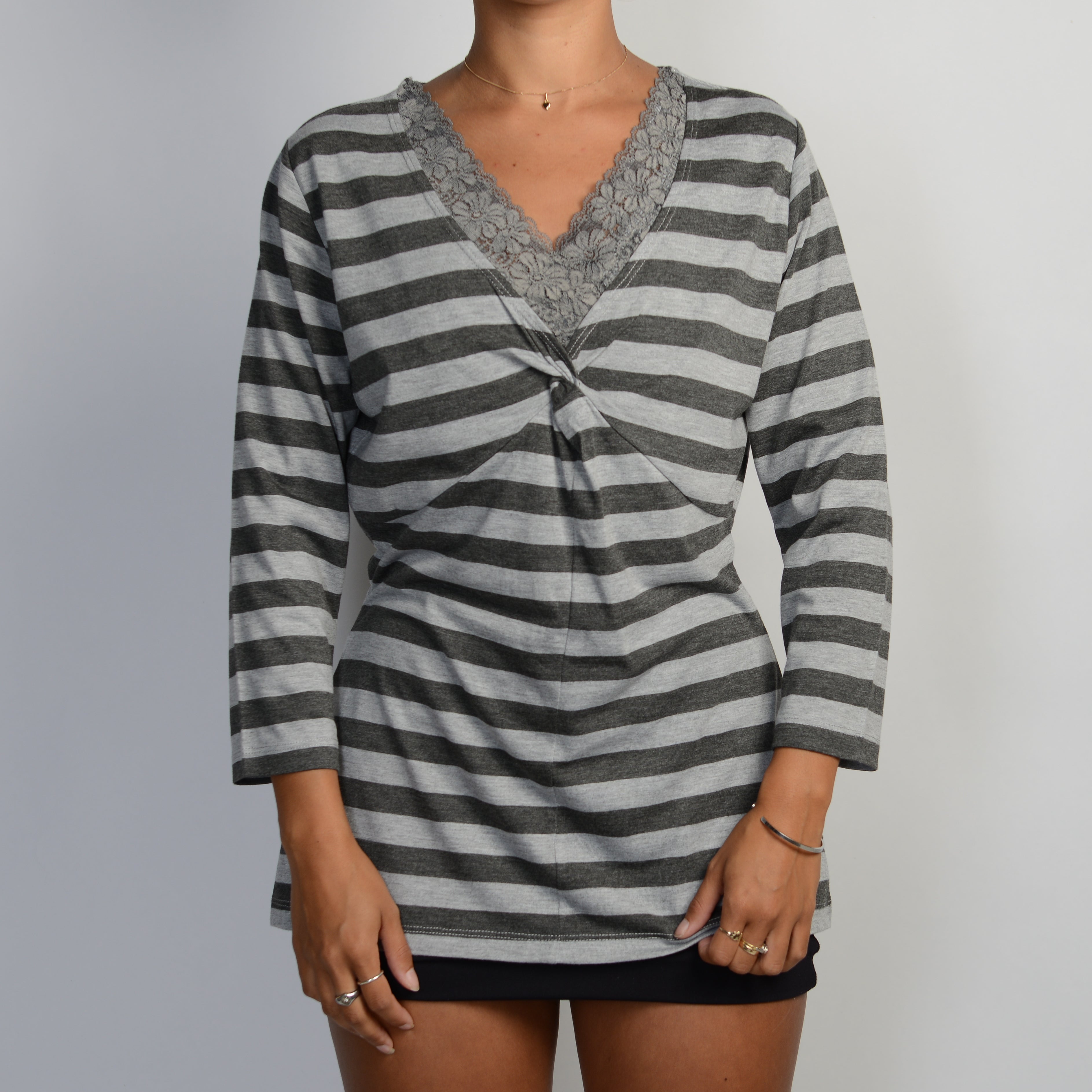 GREY STRIPE TOP