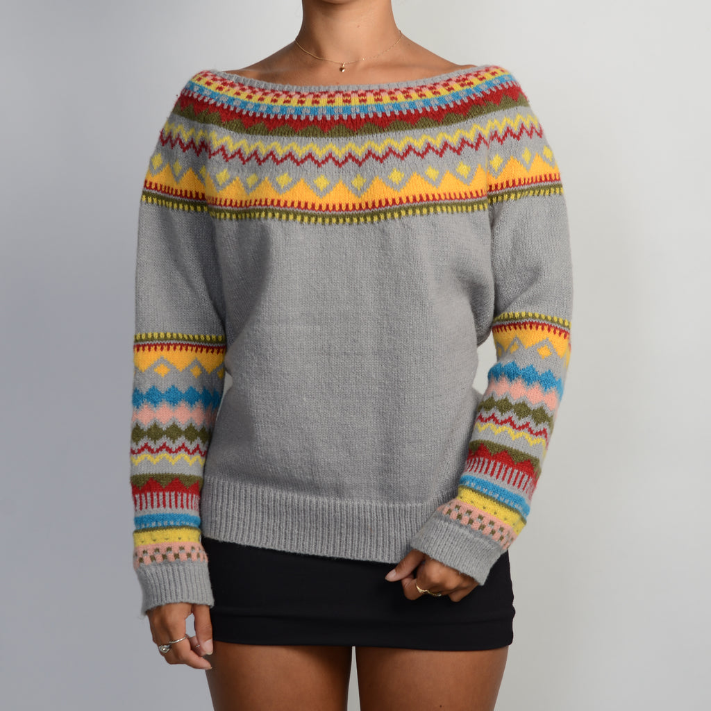 GREY PATTERN KNIT SWEATER