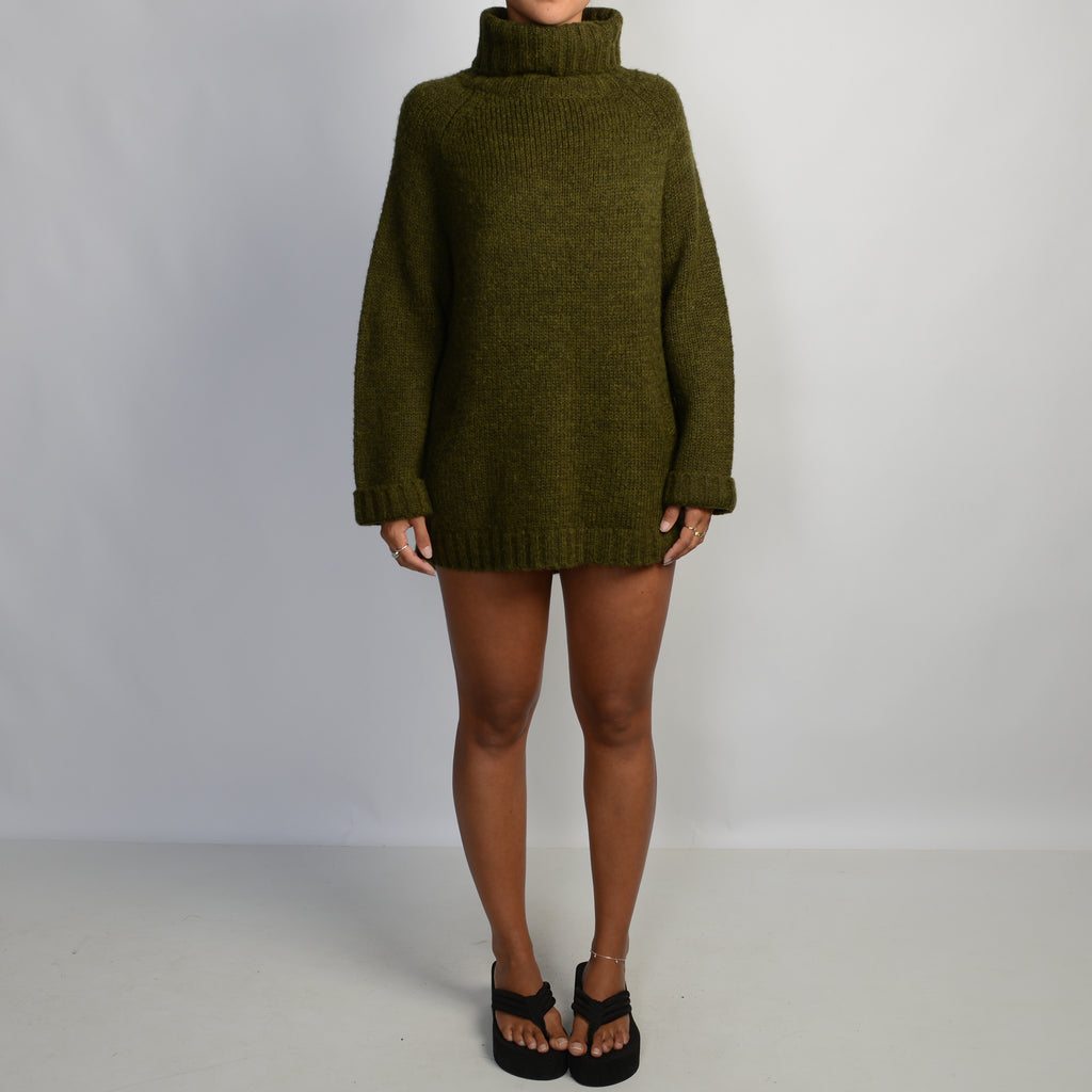 KHAKI TURTLENECK SWEATER