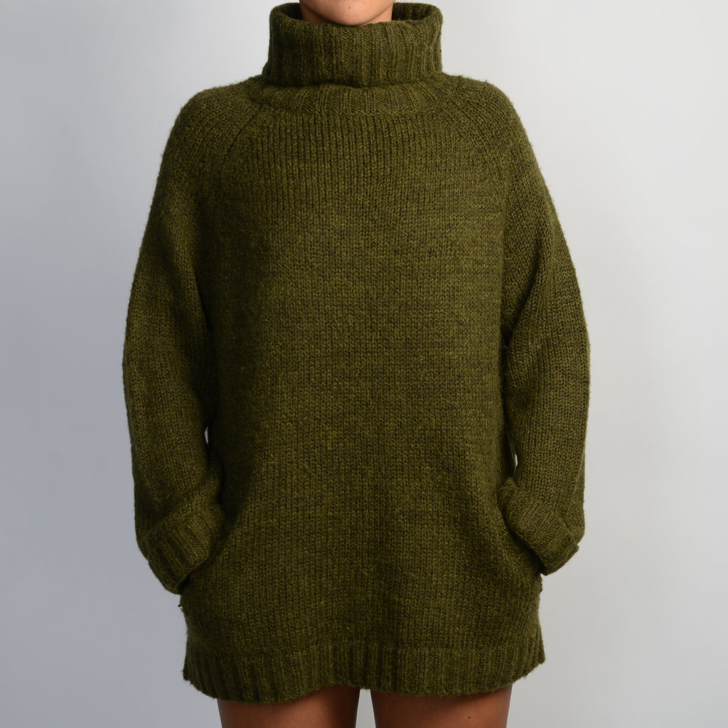 KHAKI TURTLENECK SWEATER