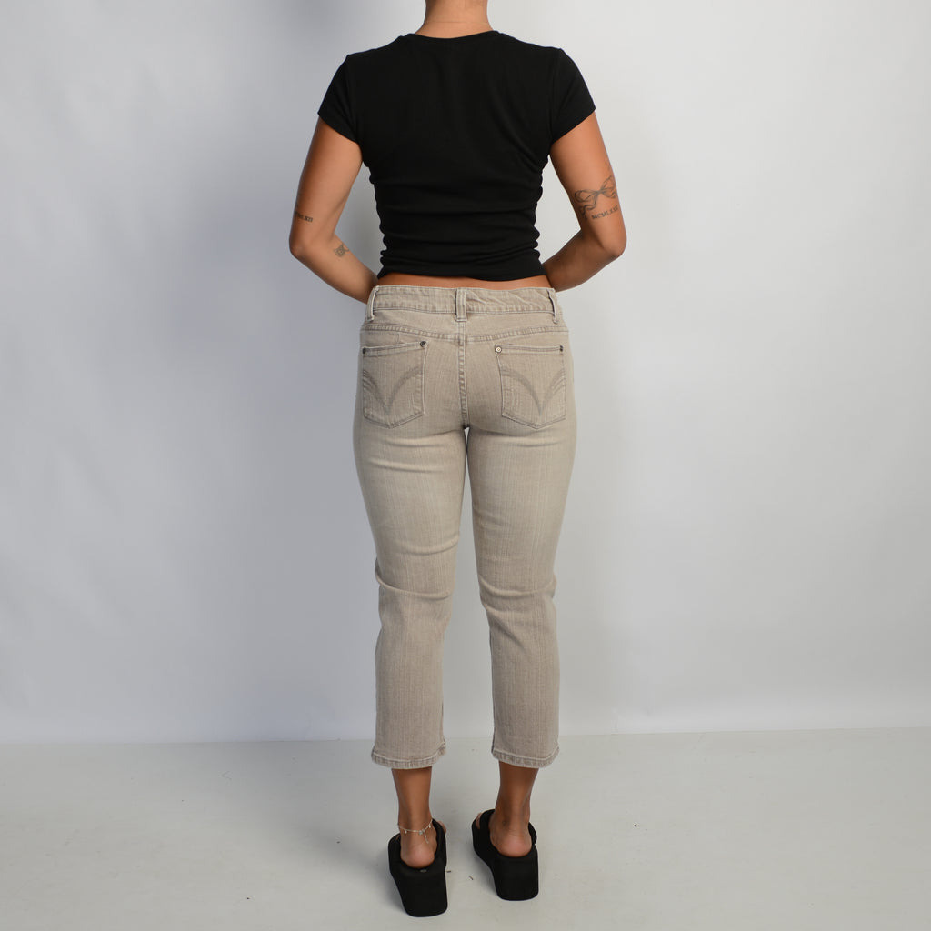 BEIGE DENIM CAPRI JEANS