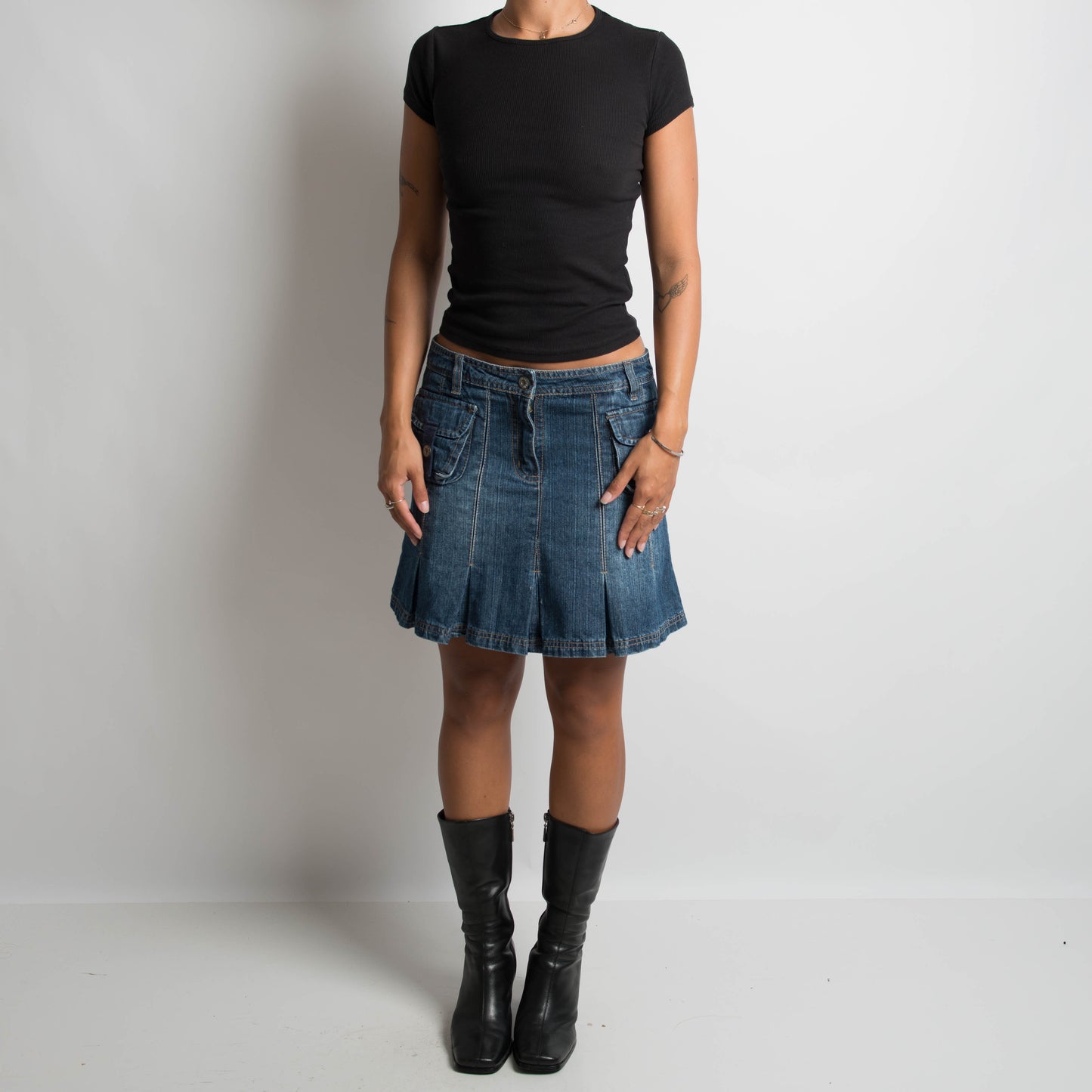 DENIM PLEATED SKIRT