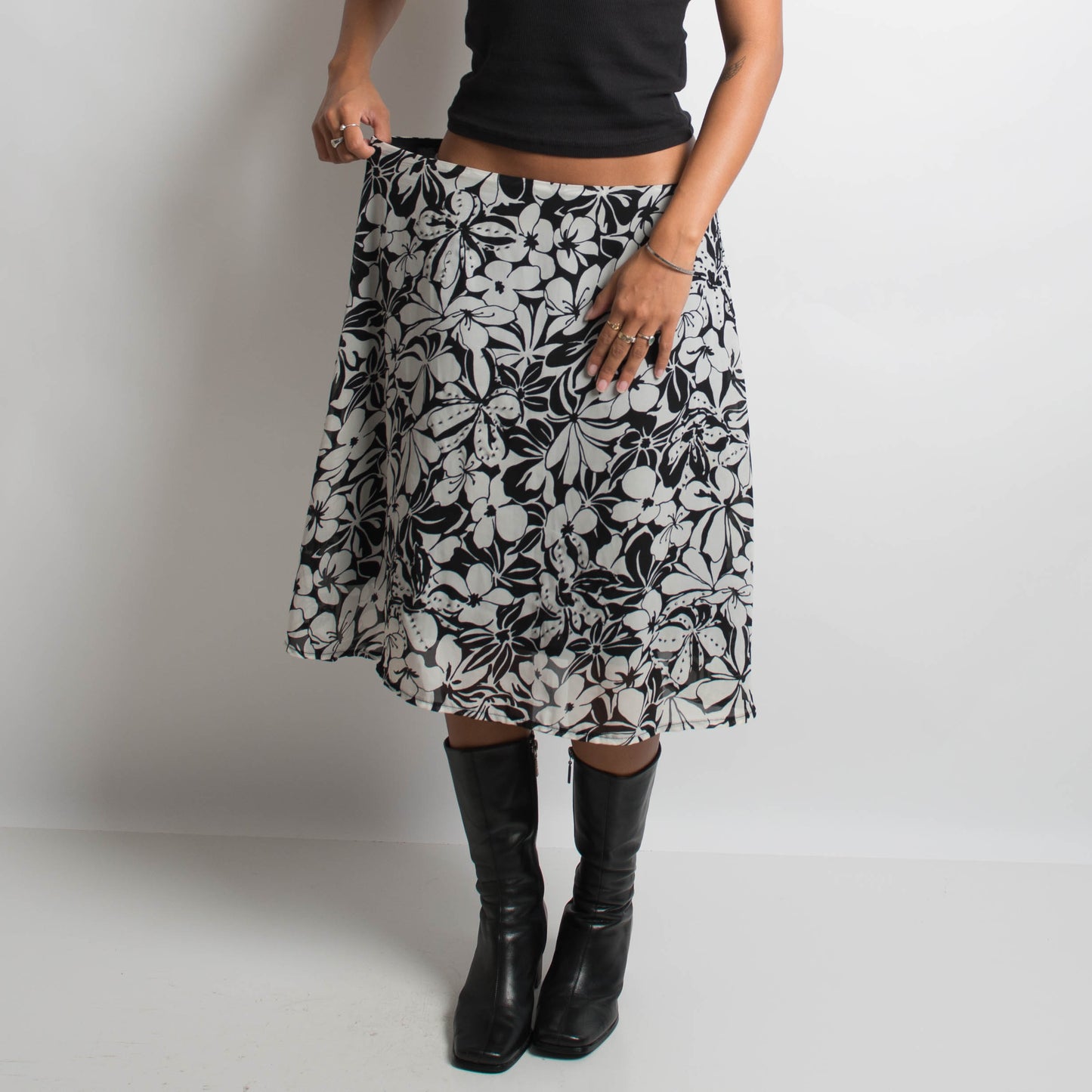 B&W FLORAL MIDI SKIRT