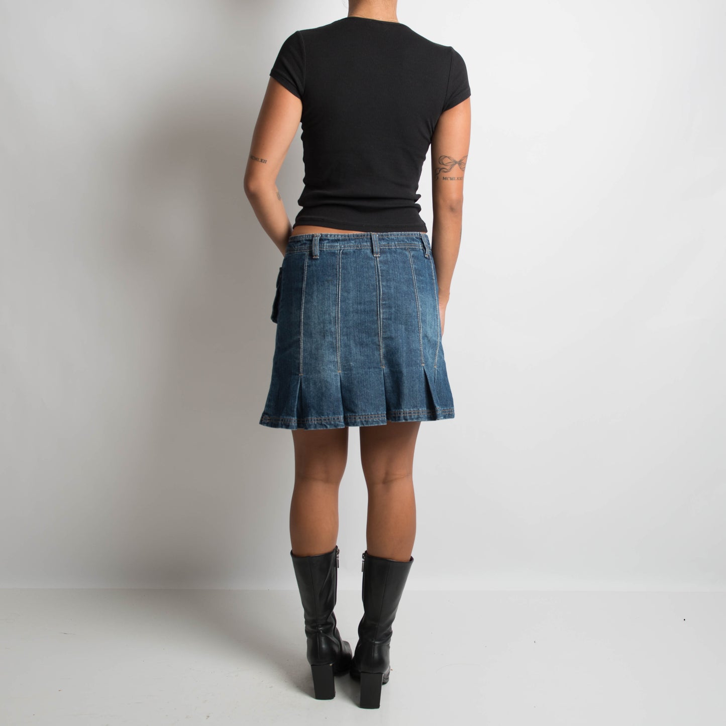 DENIM PLEATED SKIRT