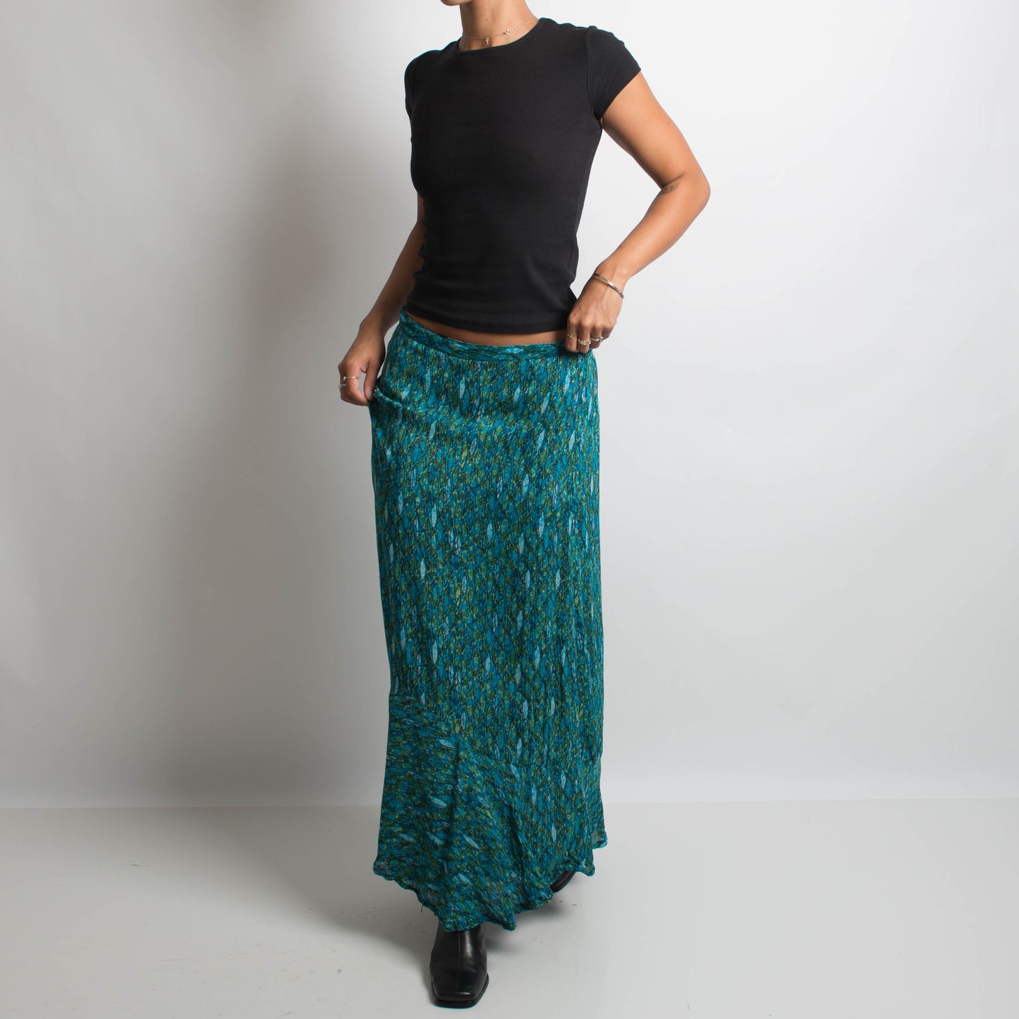 REVERSIBLE MIDI SKIRT