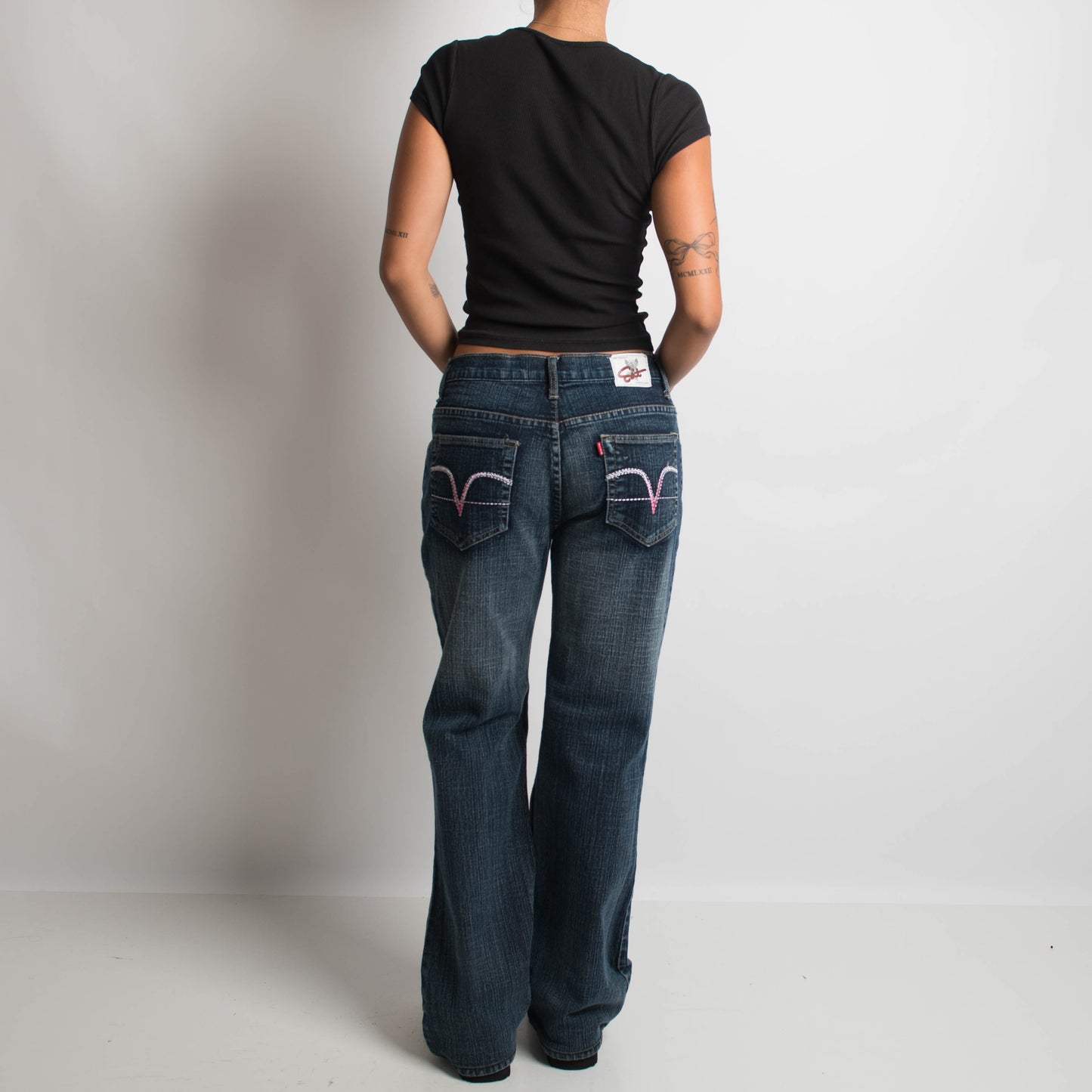 DARK WASH BOOTCUT JEANS