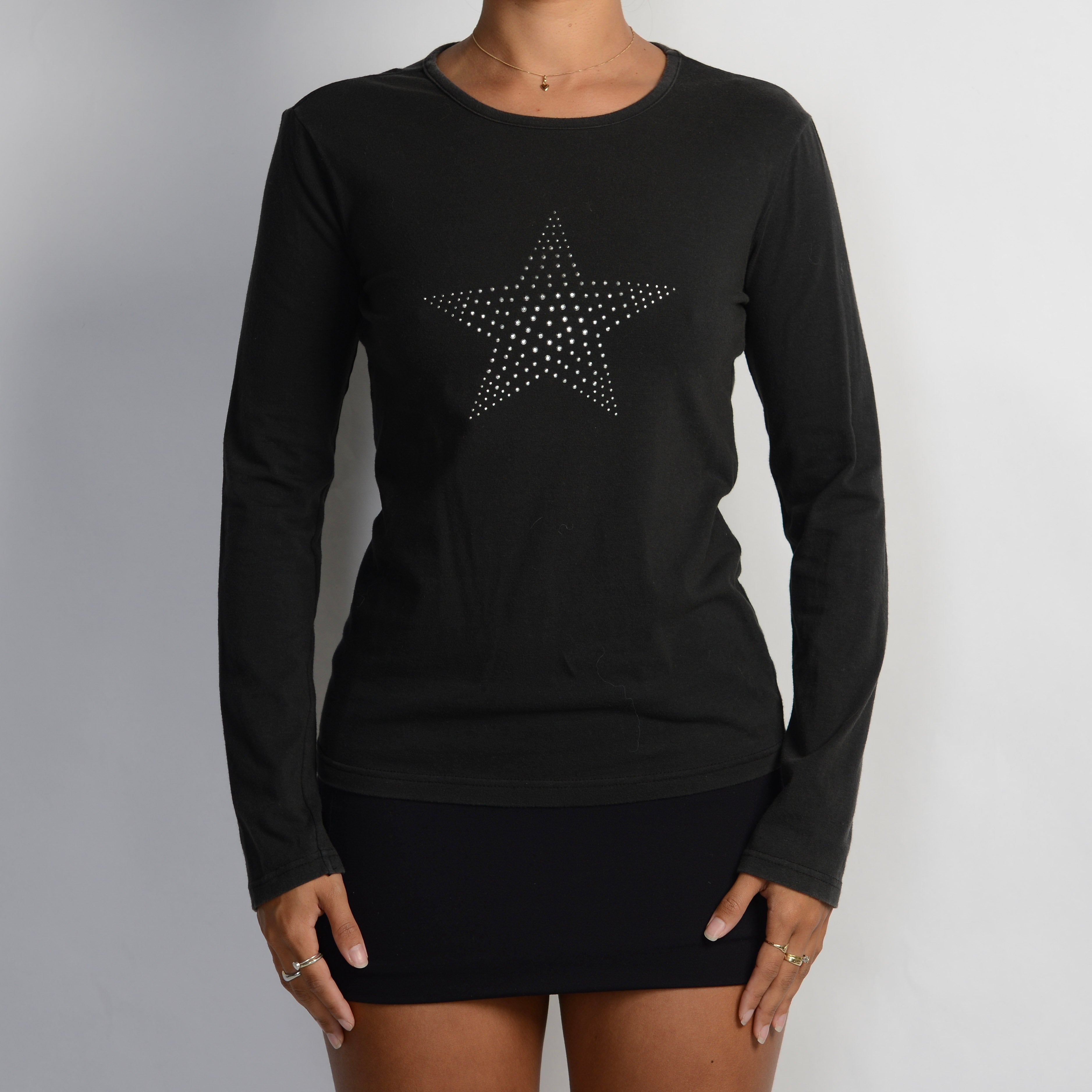 BLACK LONG SLEEVE TOP
