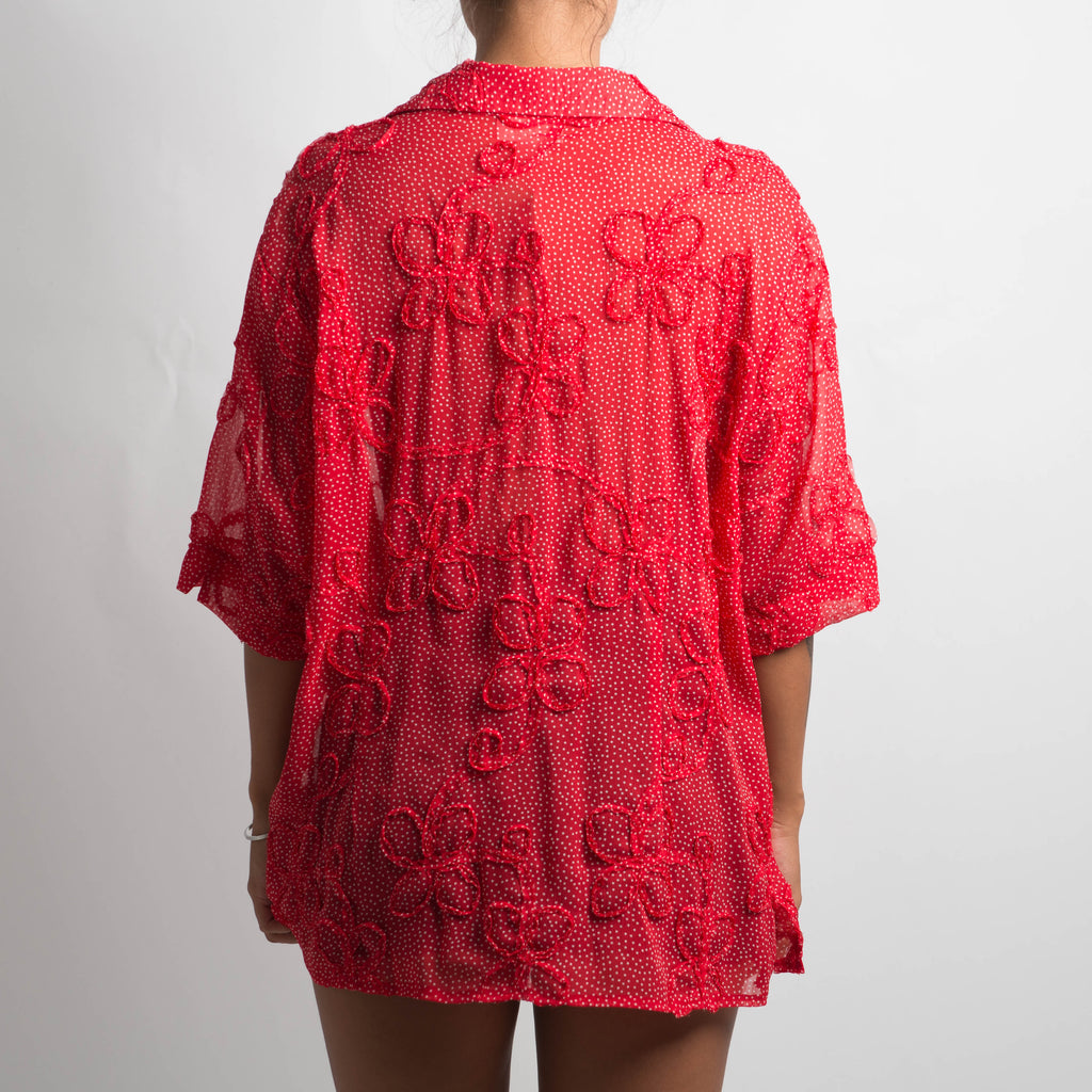 TEXTURED POLKA DOT TOP