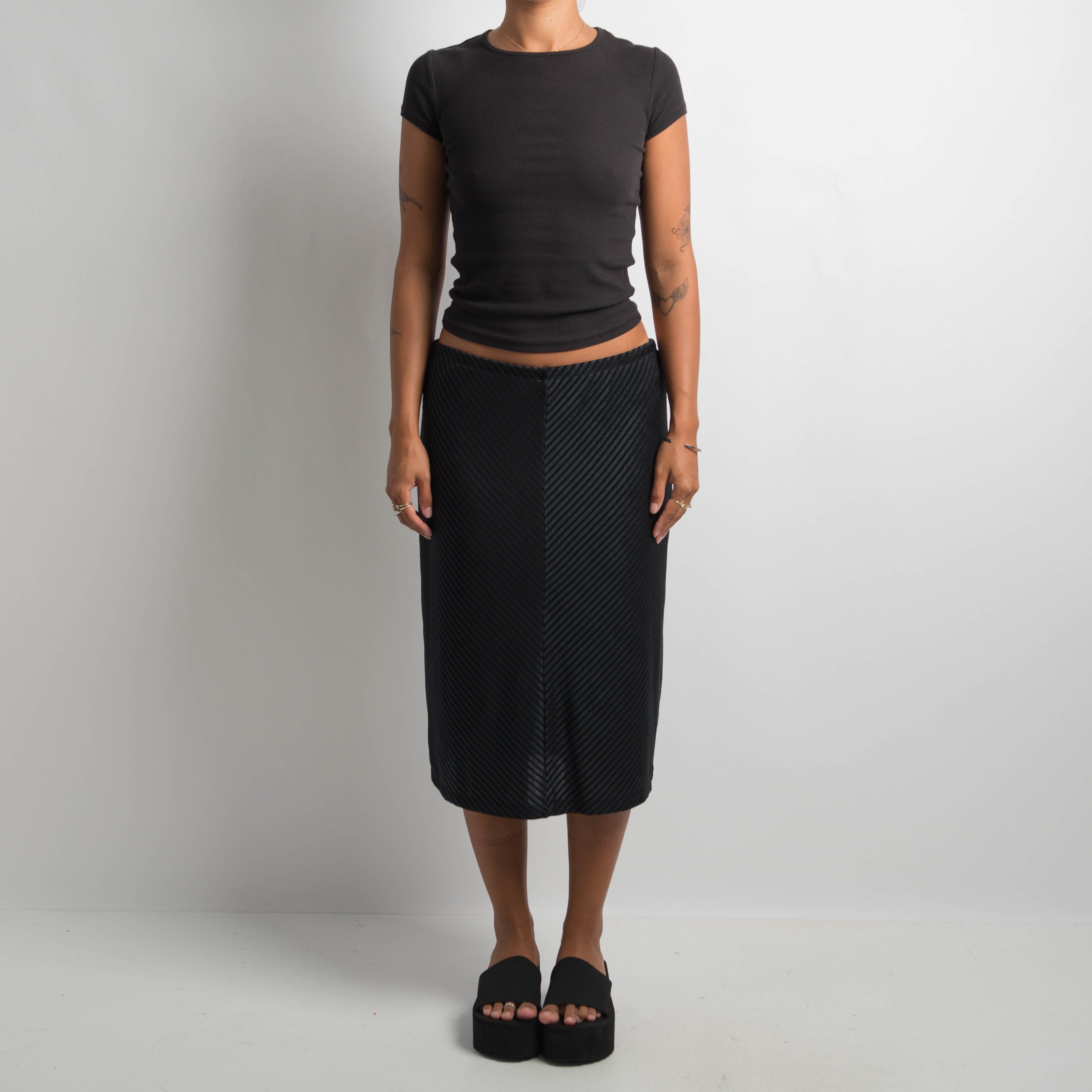 STRIPED STRETCH MIDI SKIRT