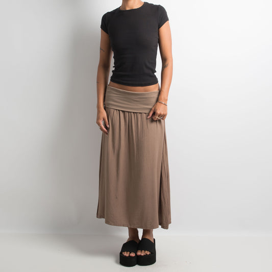 BROWN LONGLINE SKIRT