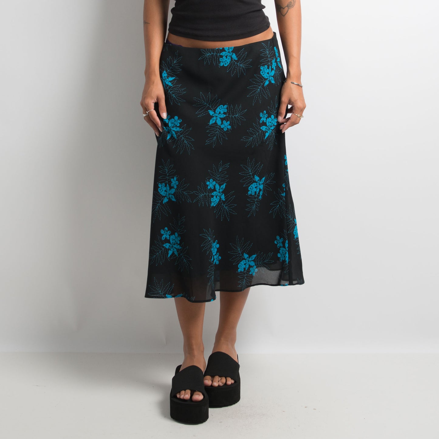 BLUE FLORAL MIDI SKIRT