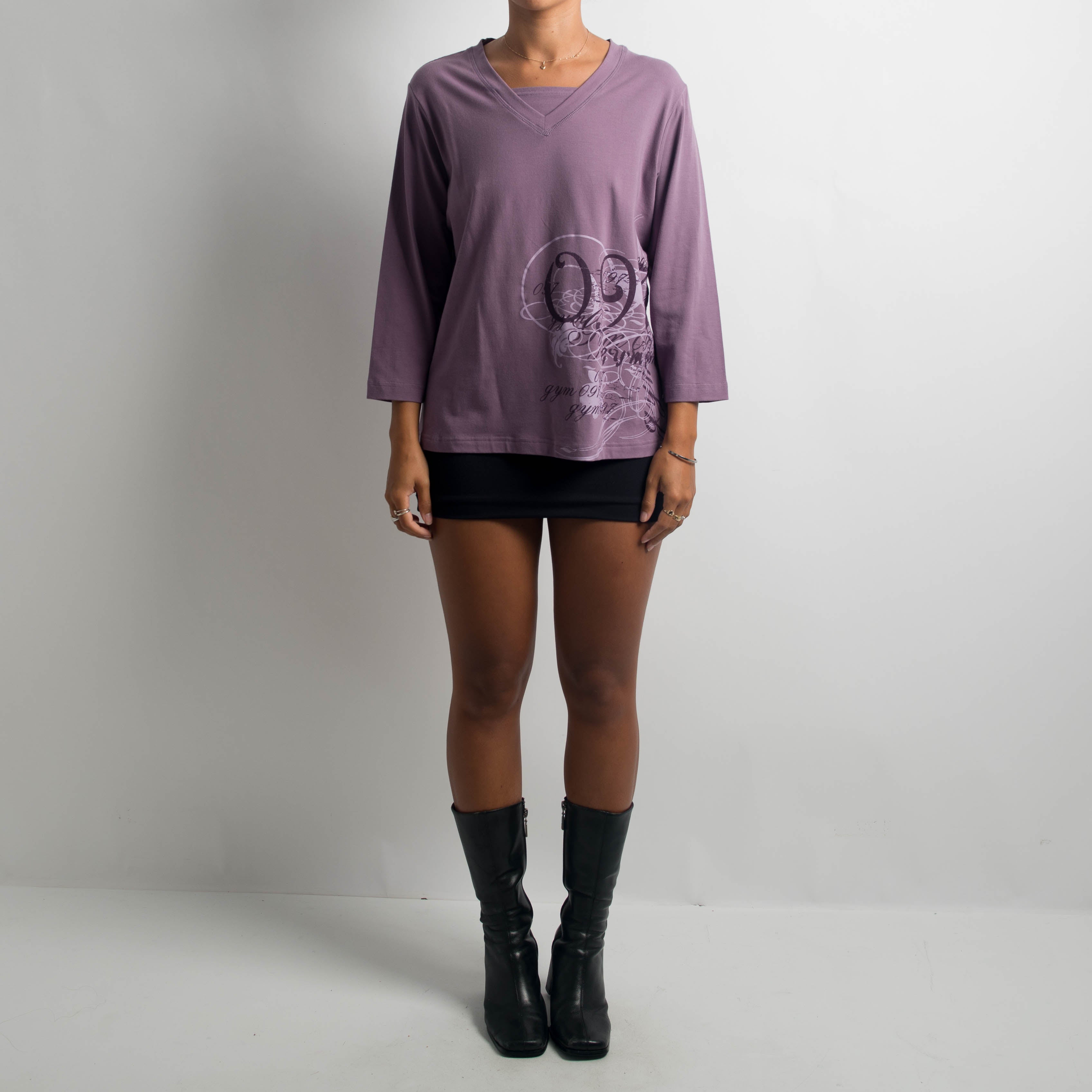 PURPLE GRAPHIC TOP