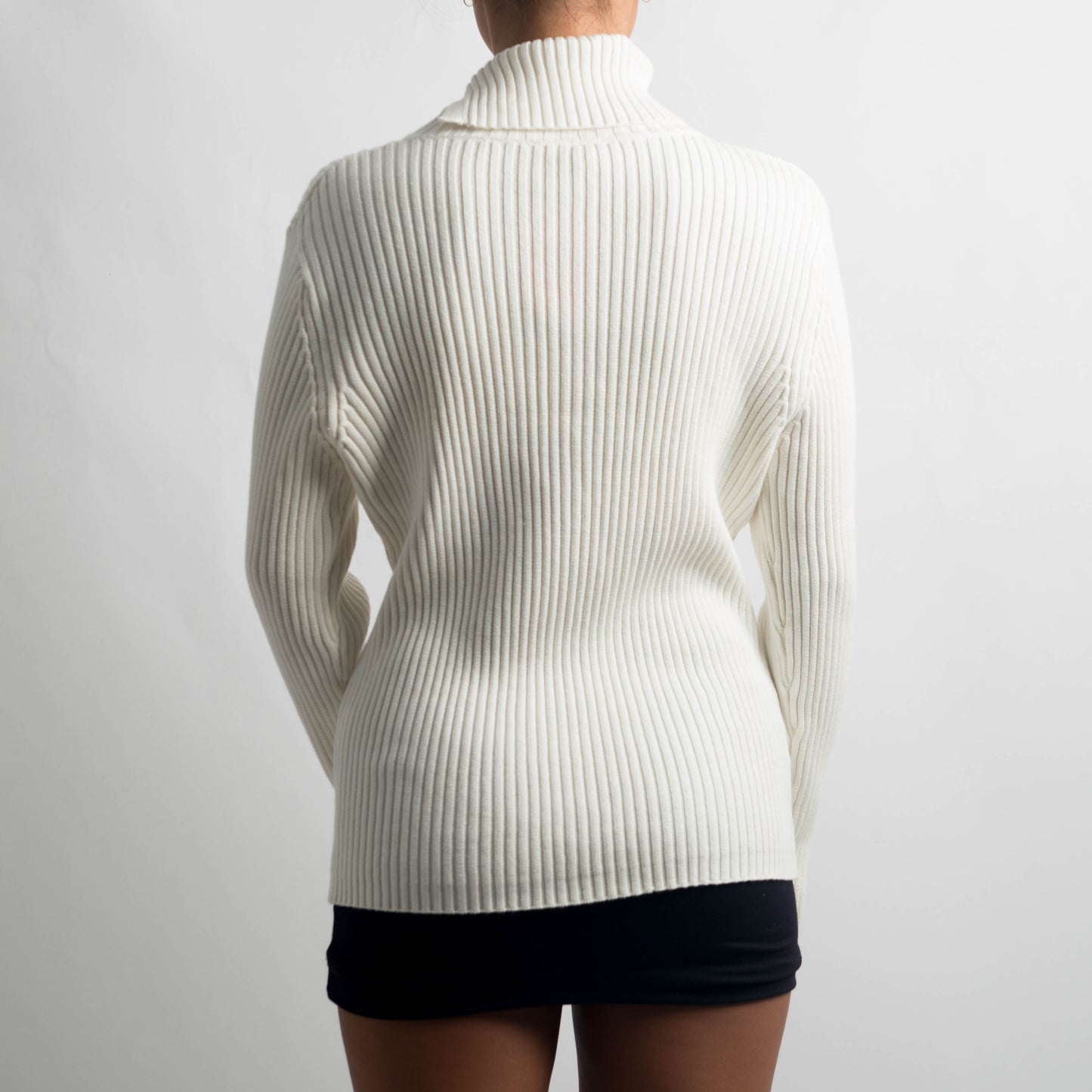 CREAM RIB TURTLENECK TOP