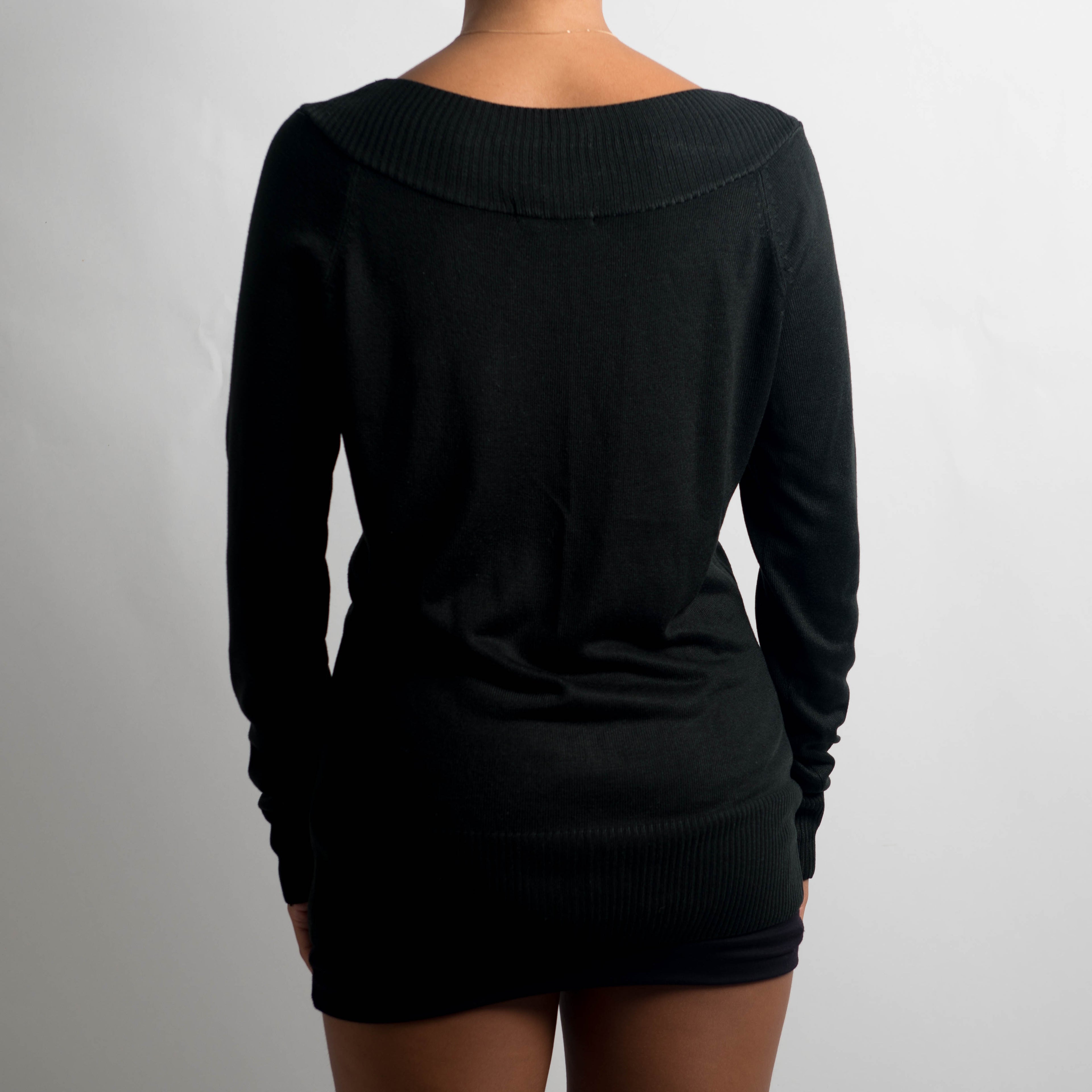 BLACK KNIT LONG SLEEVE TOP