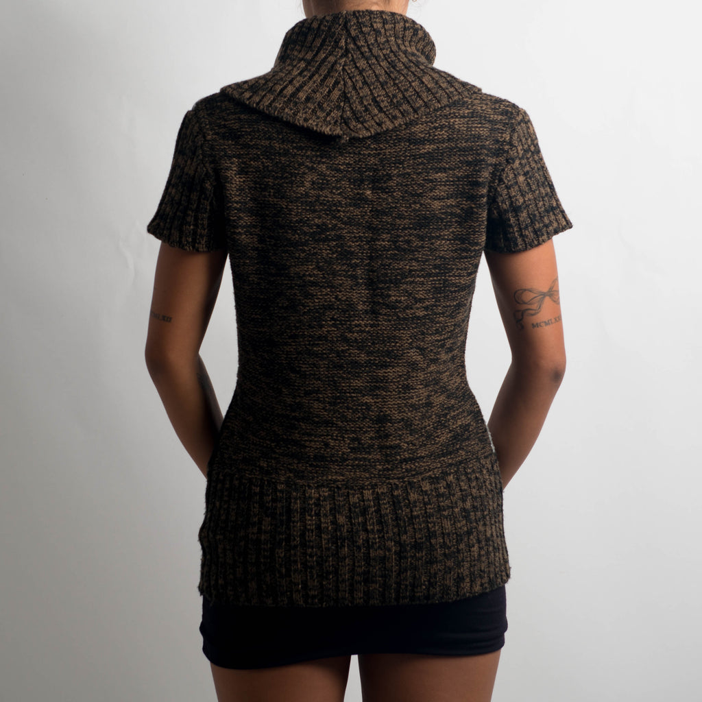 KNIT TURTLENECK TOP