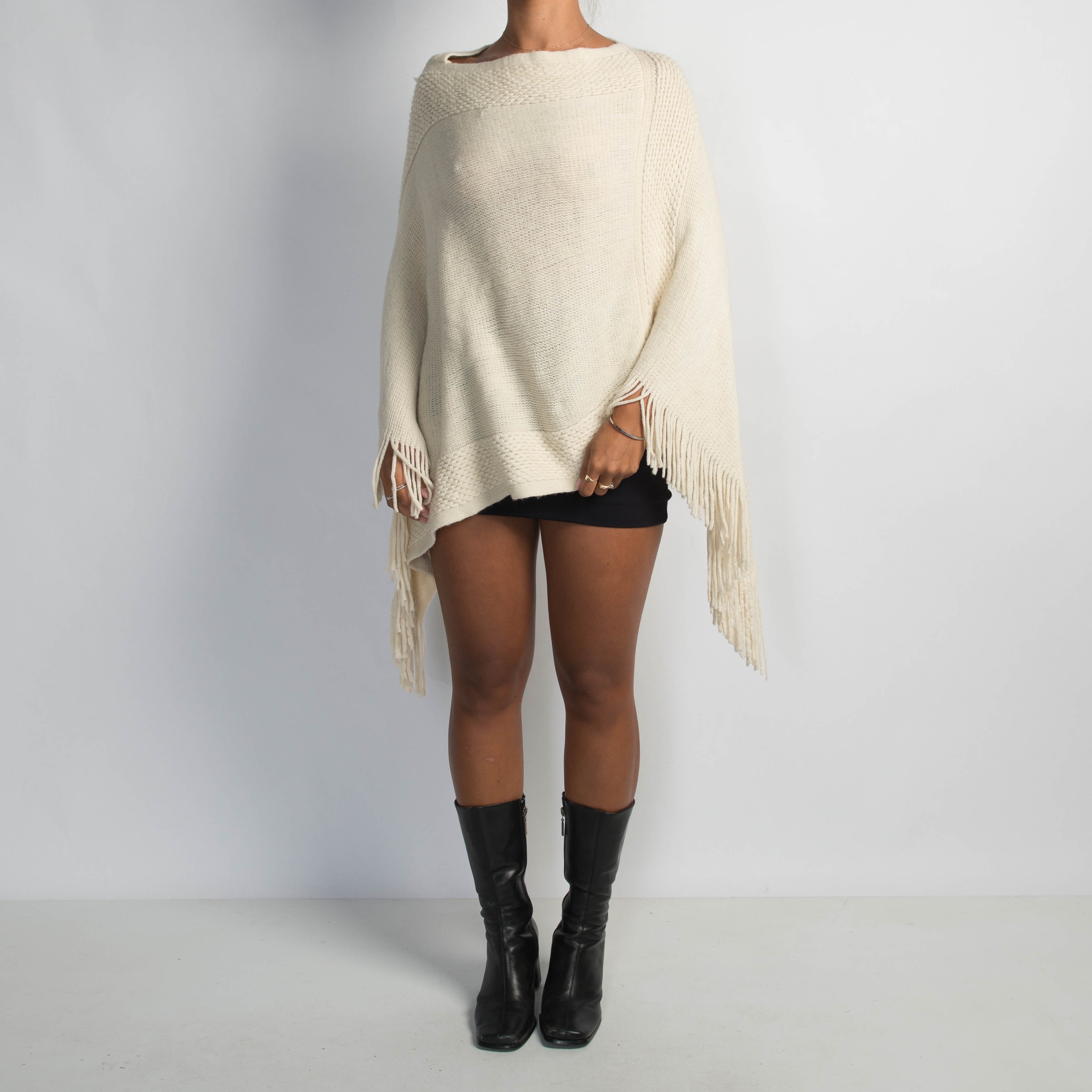 CREAM KNIT PONCHO