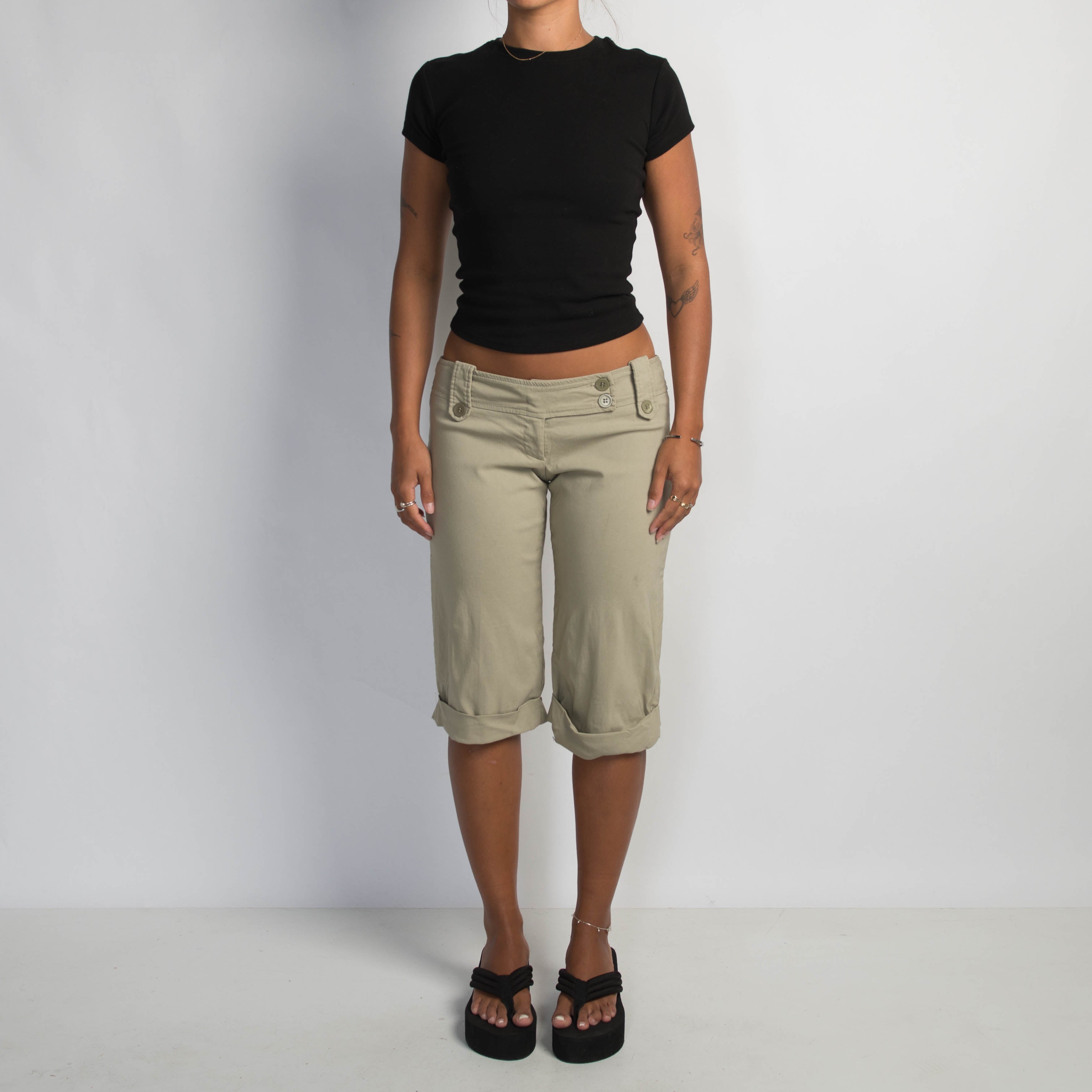 PALE KHAKI CROP PANTS