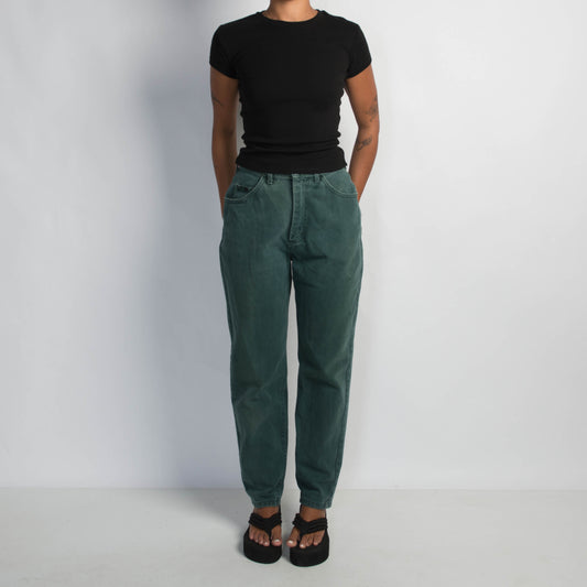 GREEN TAPERED JEANS