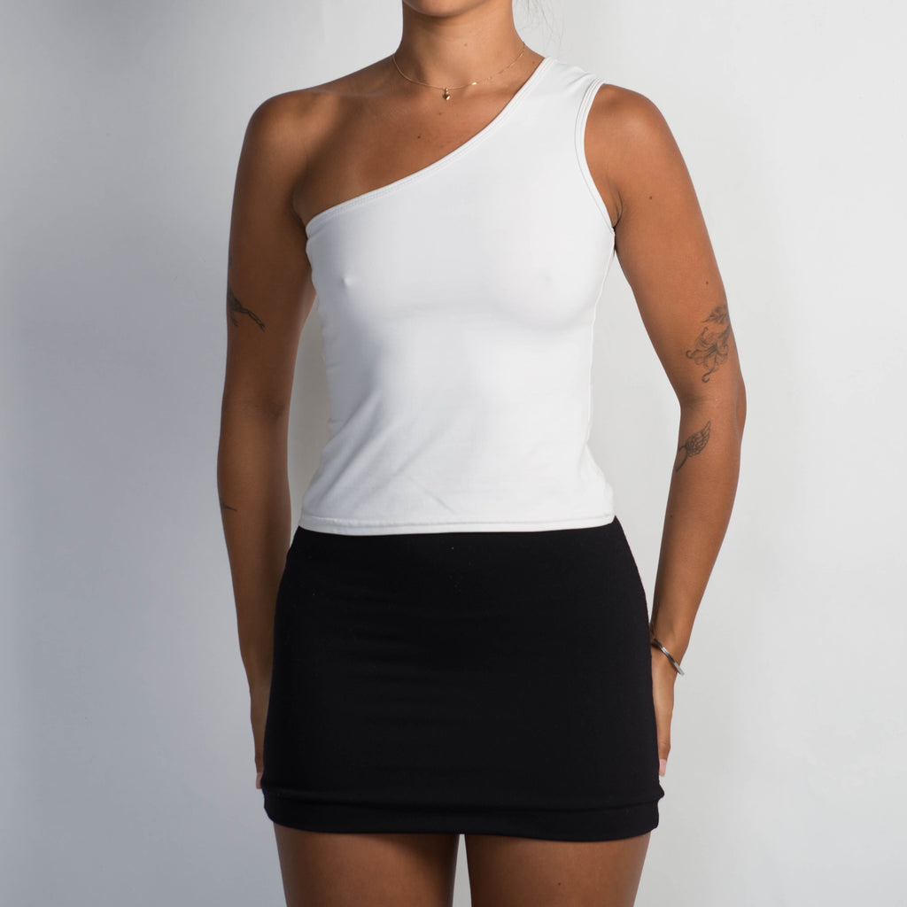 ONE SHOULDER TOP