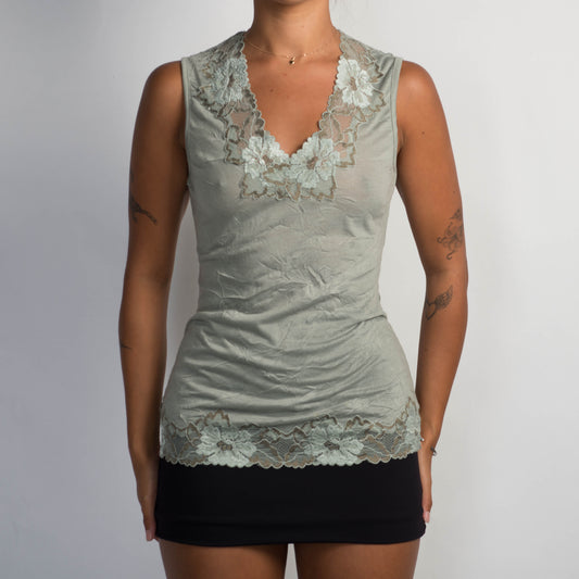 GREEN LACE TRIM TOP