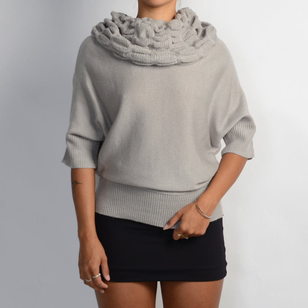 GREY KNIT TURTLENECK TOP