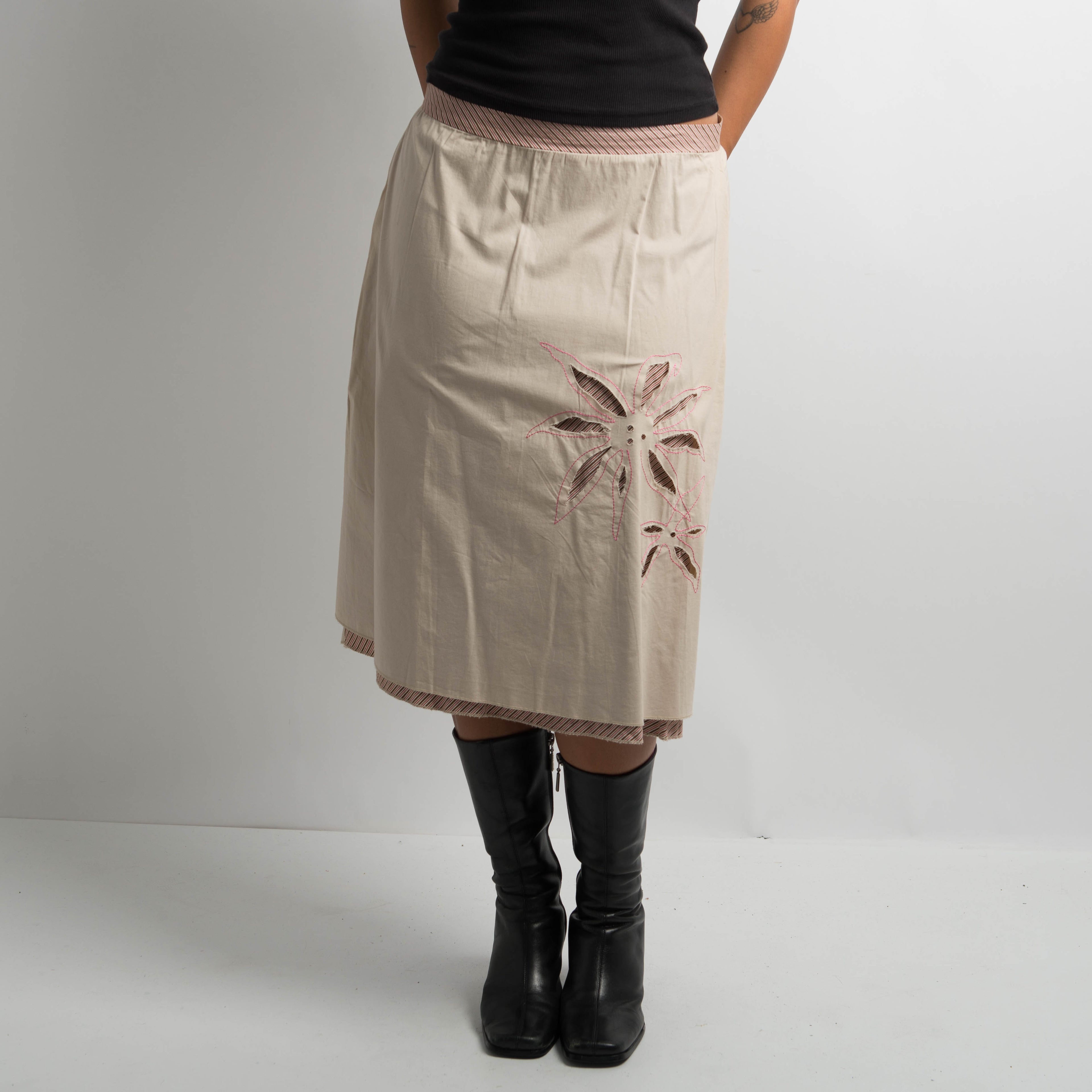 CREAM MIDI SKIRT