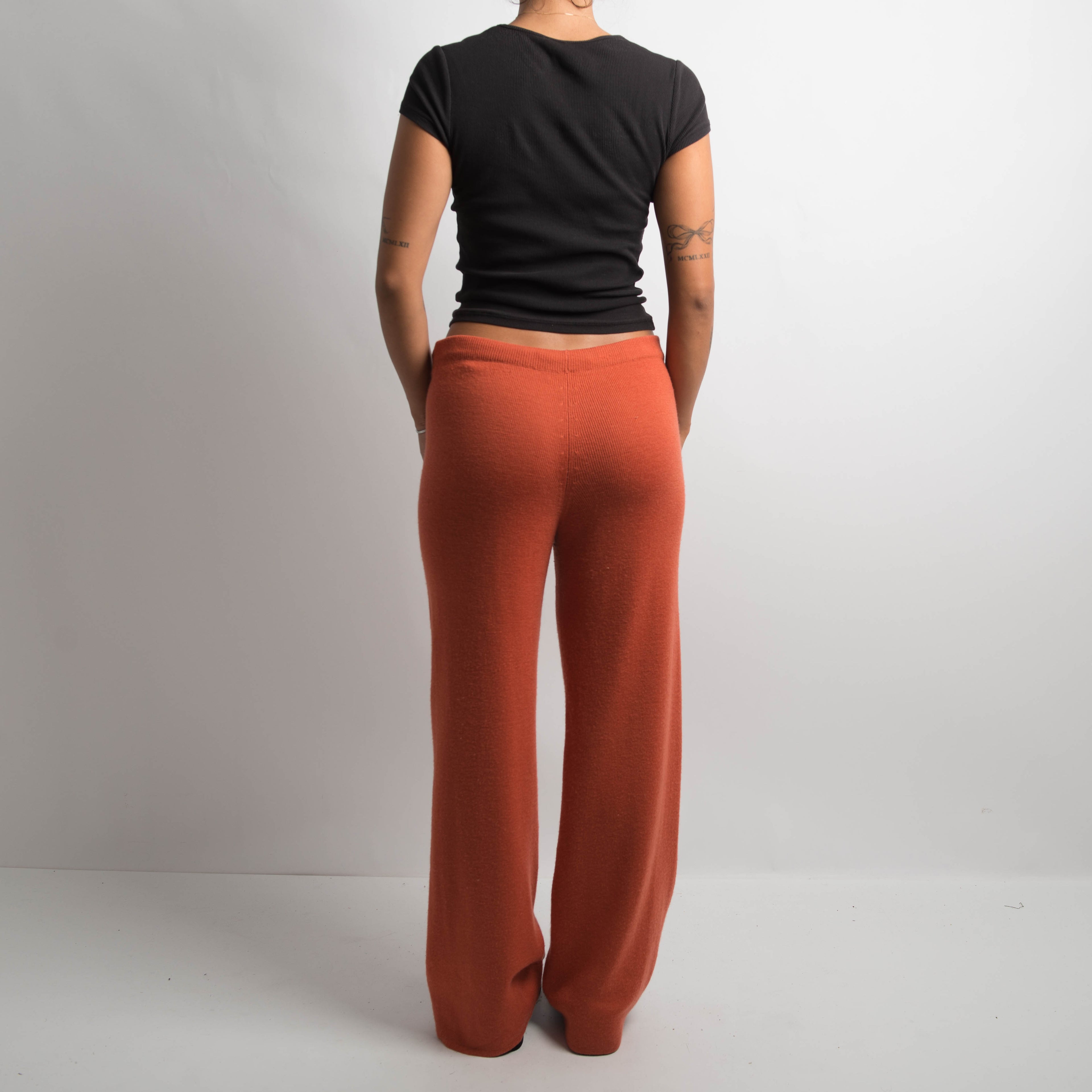 ORANGE KNIT PANTS