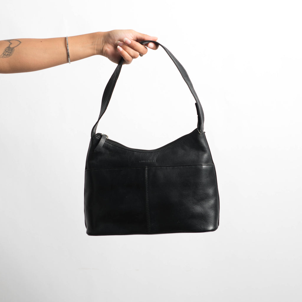 BLACK LEATHER SHOULDER BAG