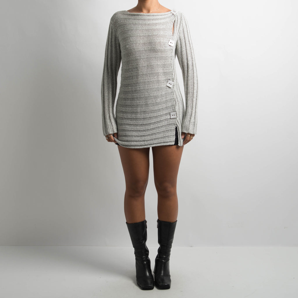 GREY BUTTON KNIT TOP