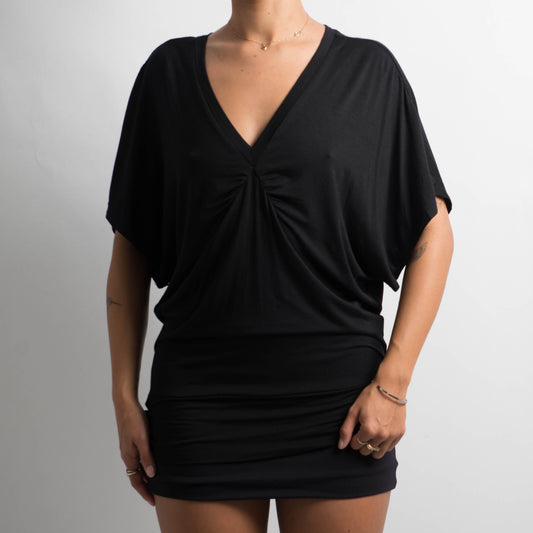 BLACK LOOSE FIT TOP
