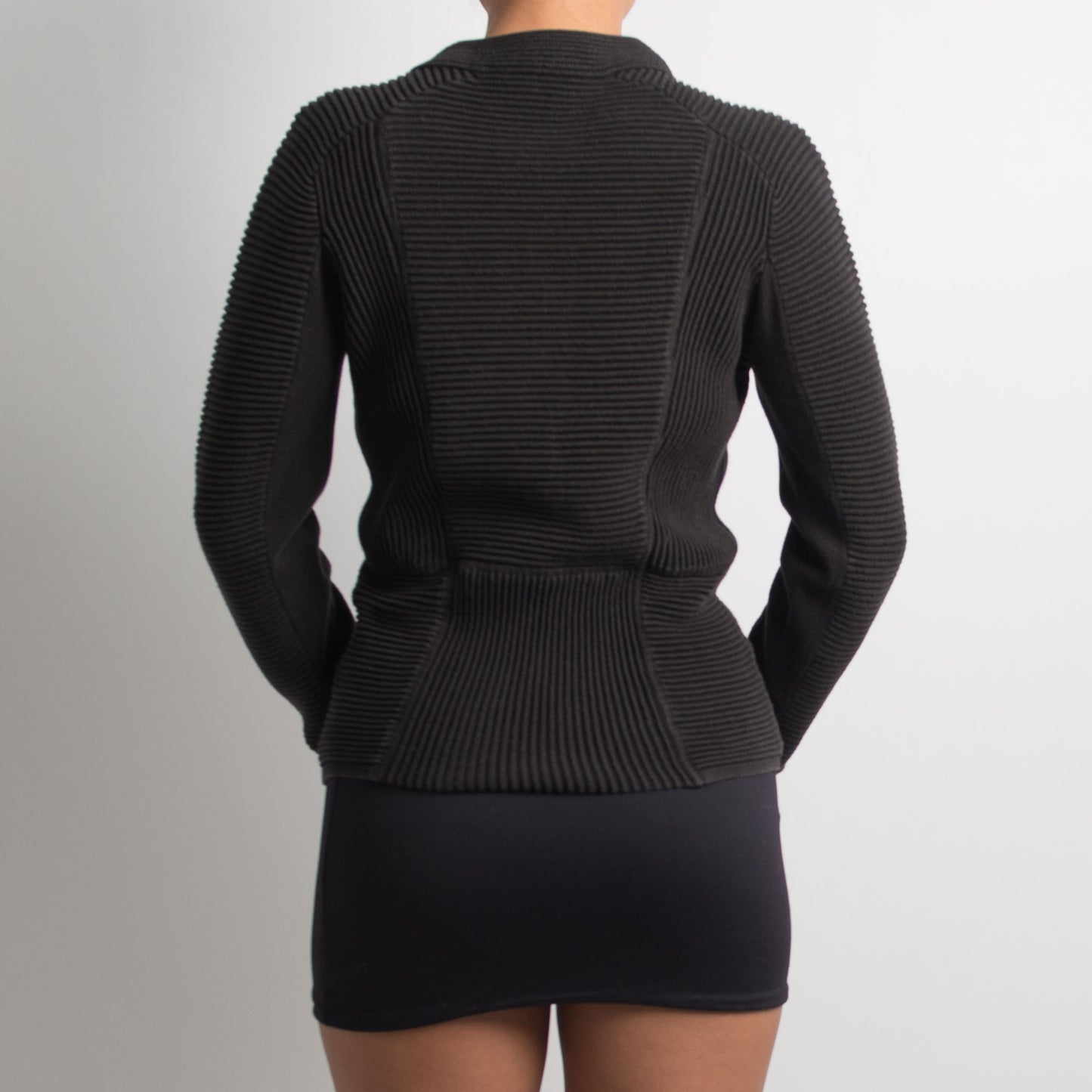 RIBBED ZIP FRONT LONG SLEEVE