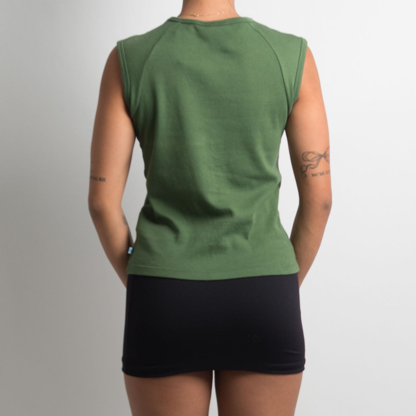 GREEN SLEEVELESS TOP