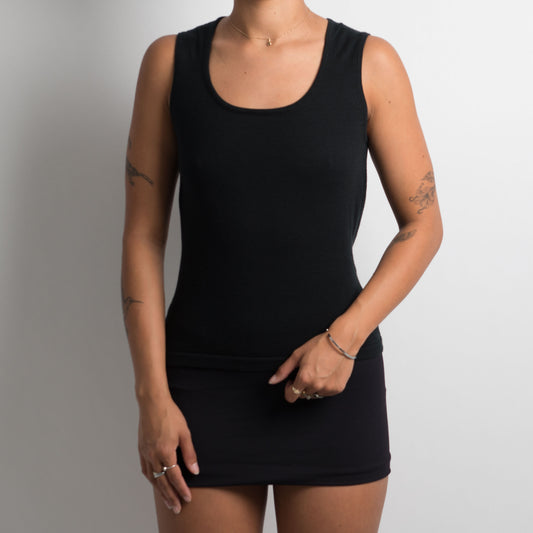 BLACK KNIT TANK TOP