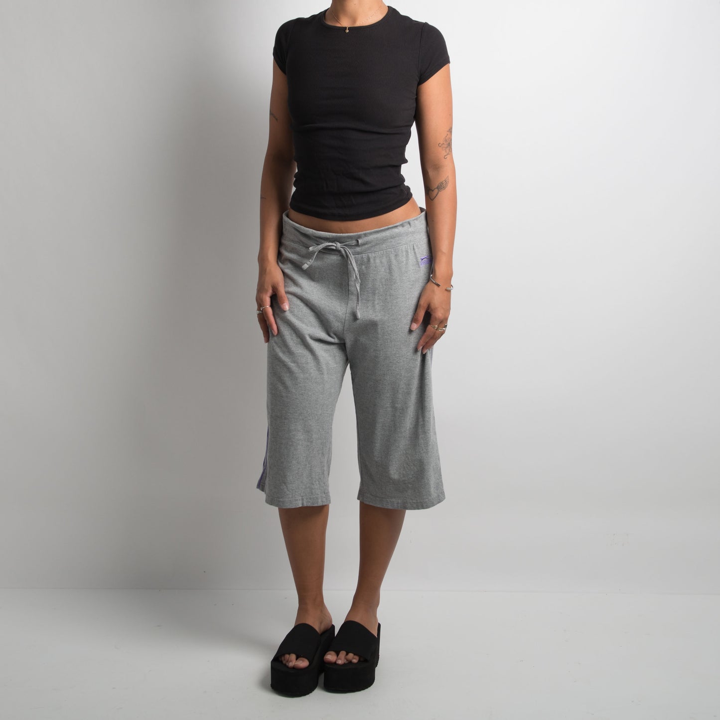 GREY CROPPED LOUNGE PANTS