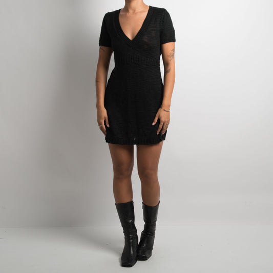 BLACK KNIT MINI DRESS