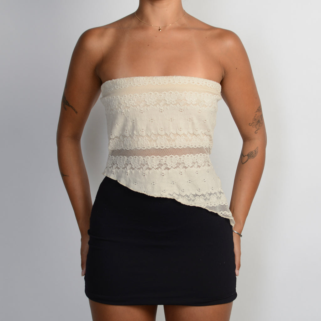 BEIGE LACE STRAPLESS TOP