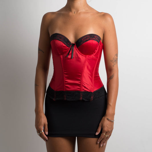 STRAPLESS RED SATIN CORSET