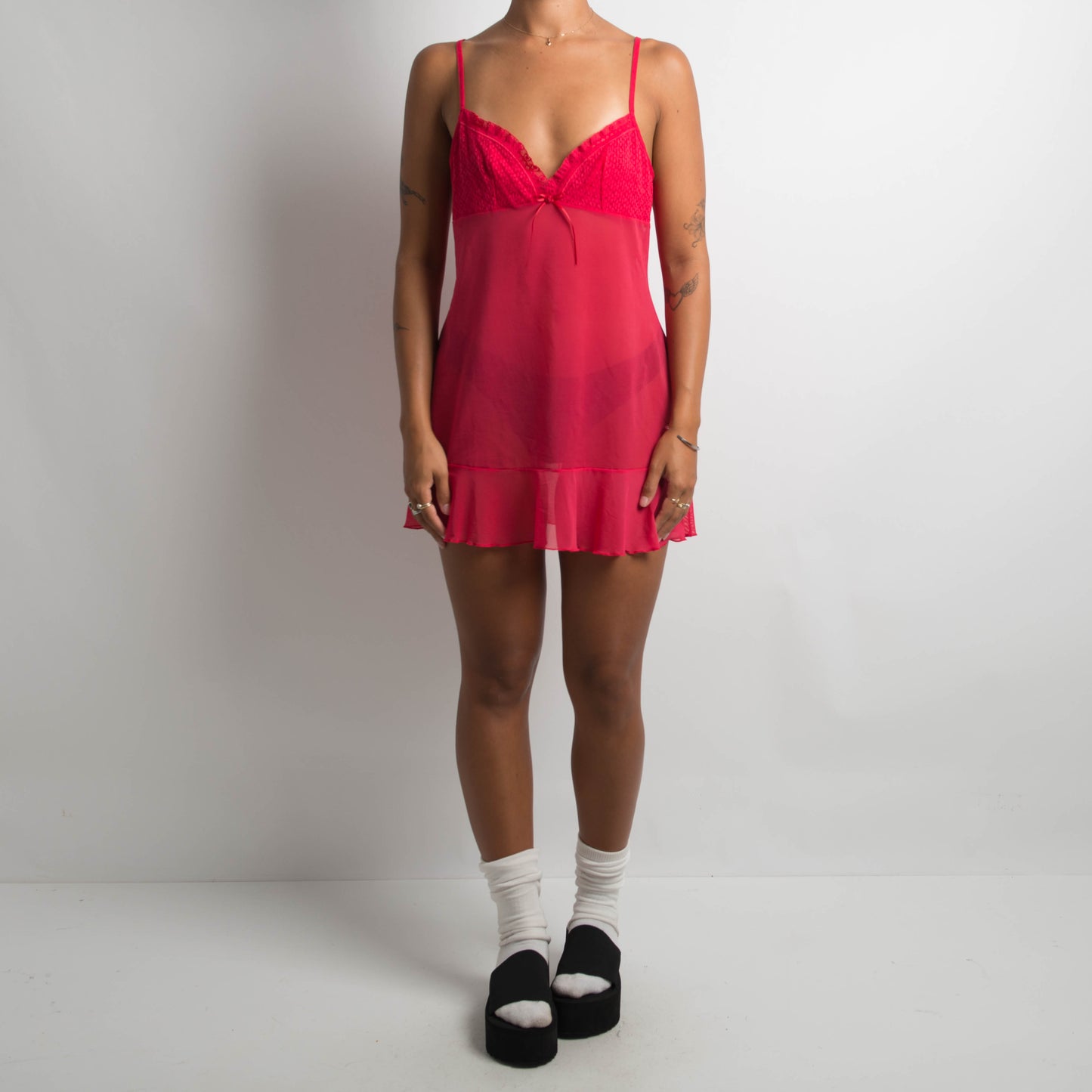 RASPBERRY MESH CHEMISE