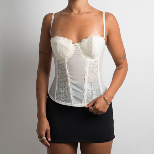 WHITE LACE CORSET