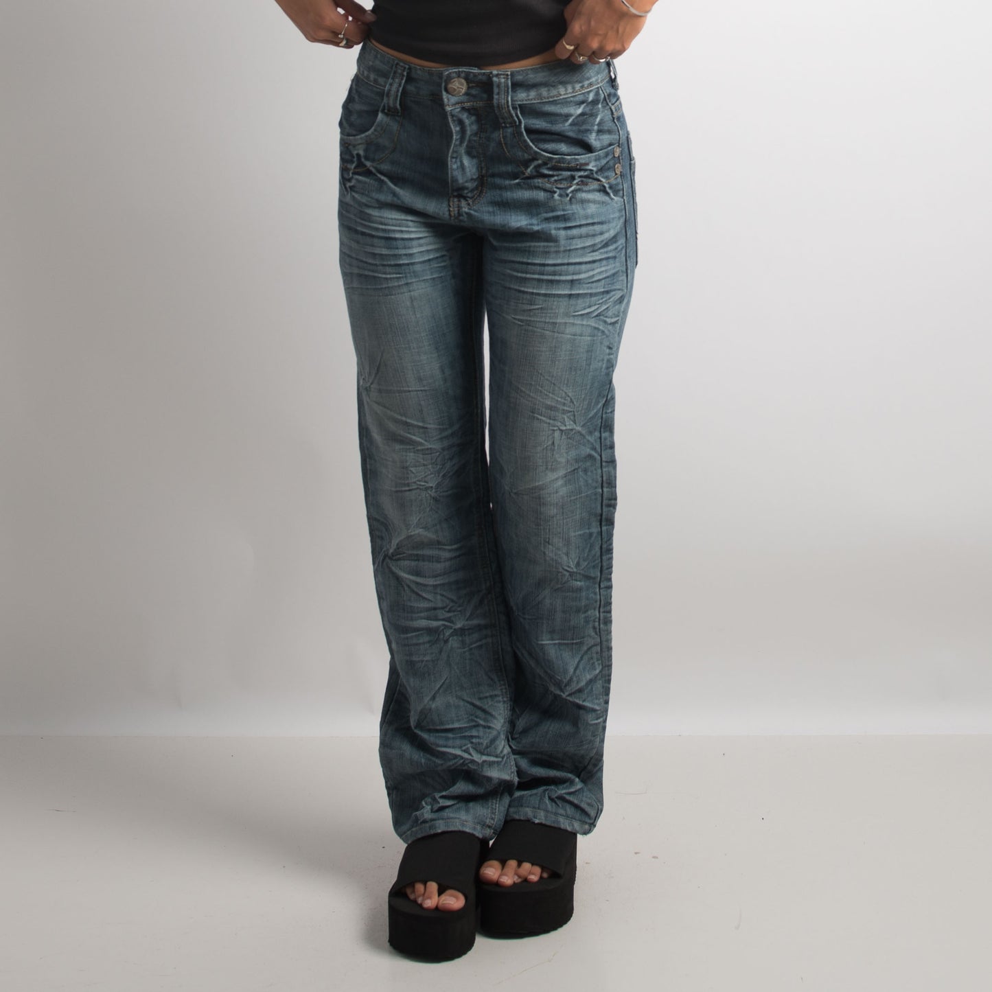 TEXTURED STRAIGHT LEG JEANS