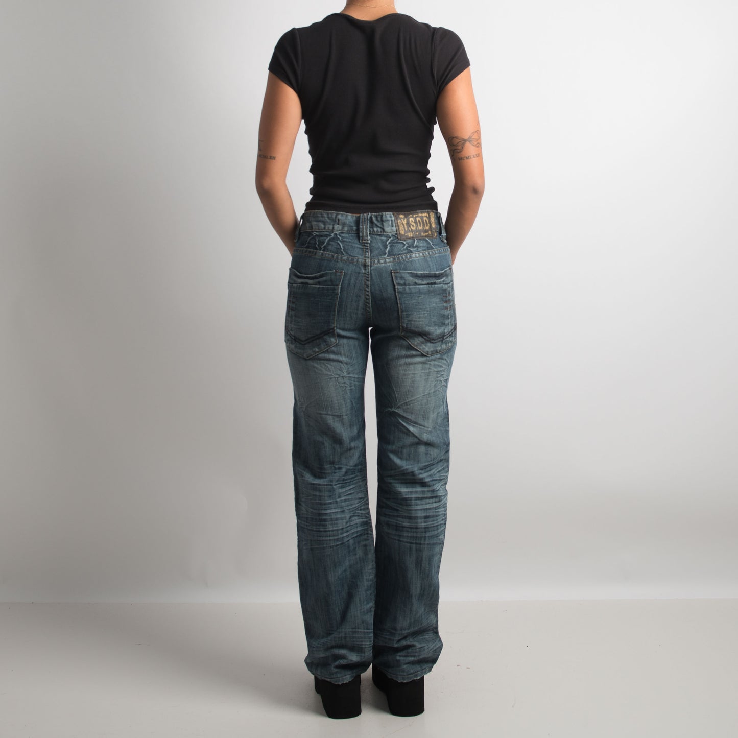 TEXTURED STRAIGHT LEG JEANS