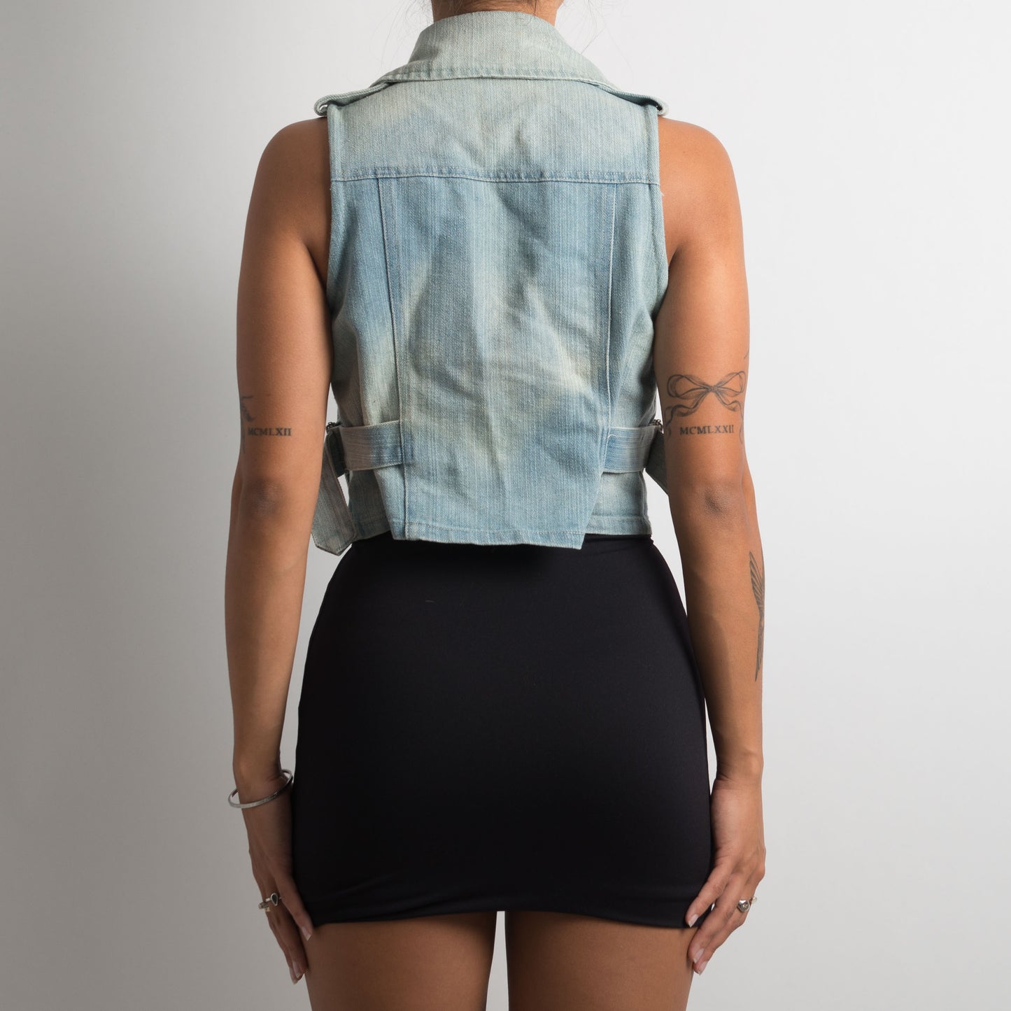 LIGHT WASH DENIM VEST