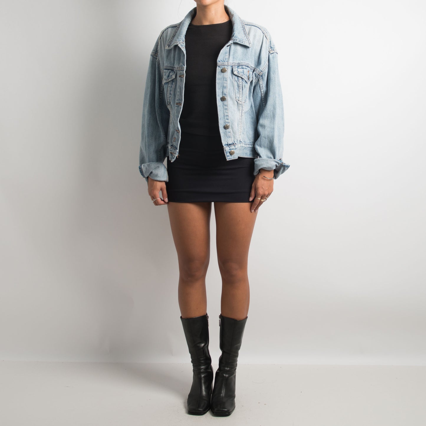 VESTE COURTE EN JEAN OVERSIZE