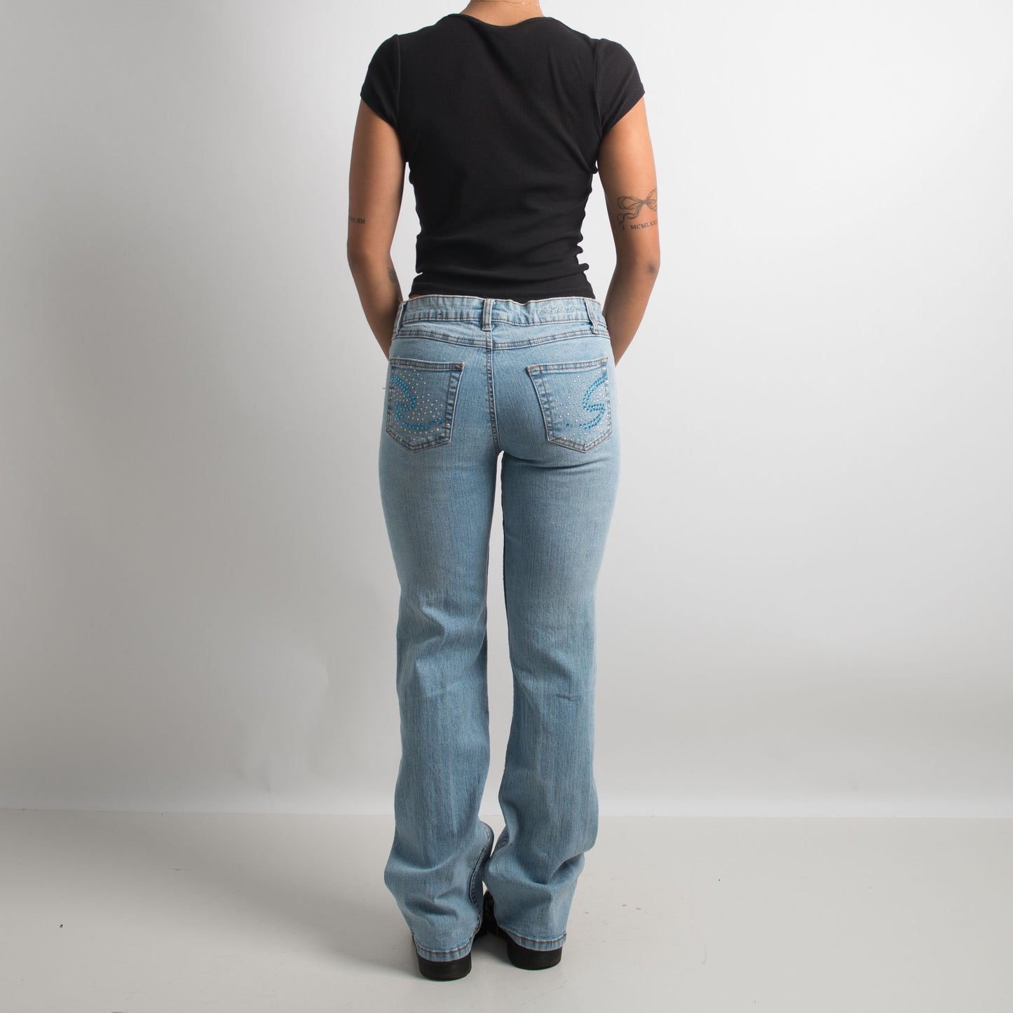 LIGHT WASH BOOTCUT JEANS