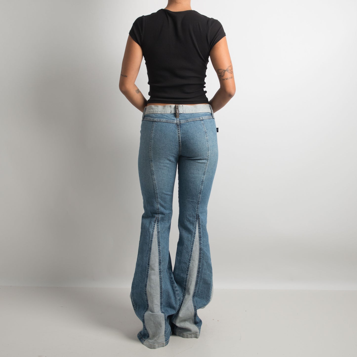 FLARED PANEL JEANS