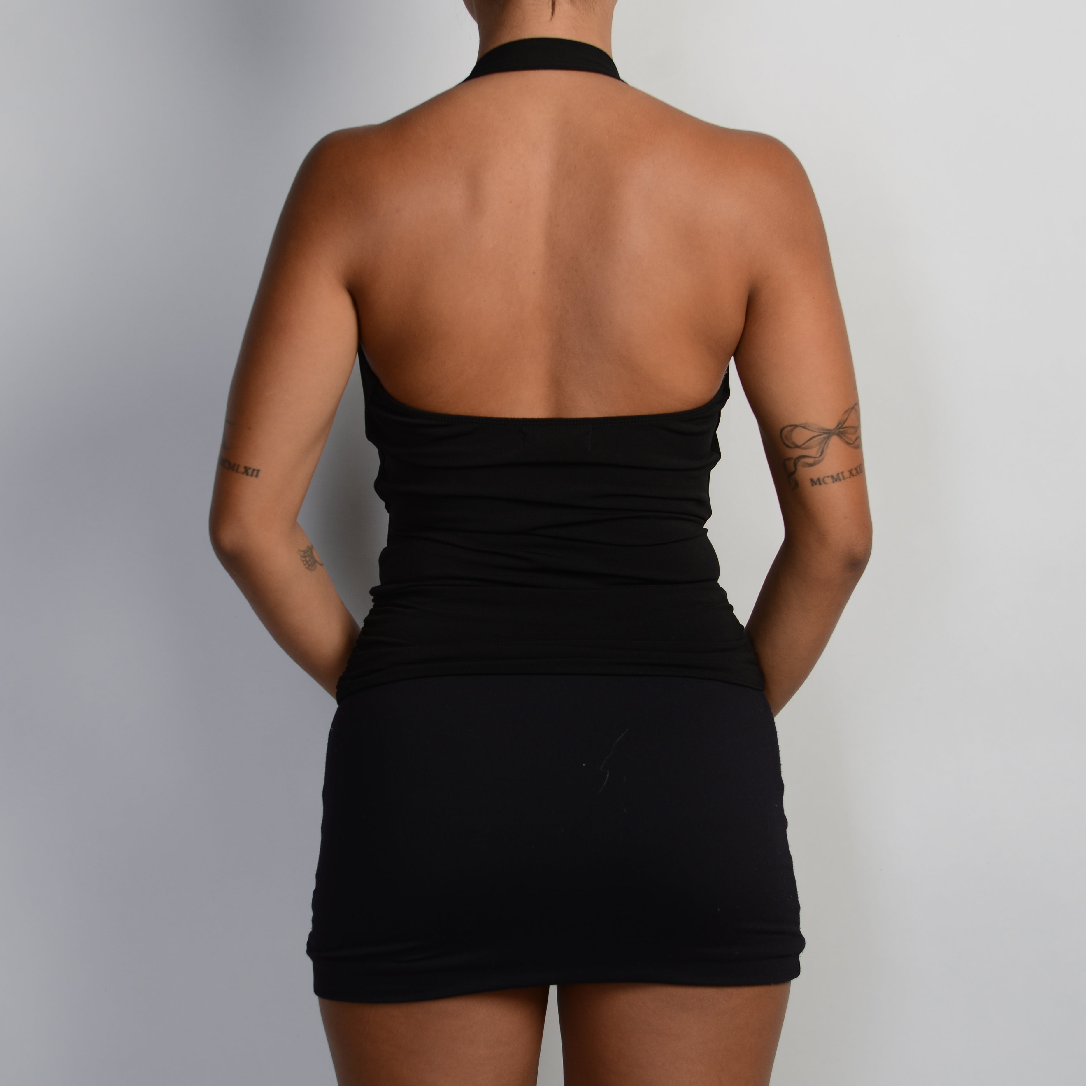 BLACK HALTER TOP