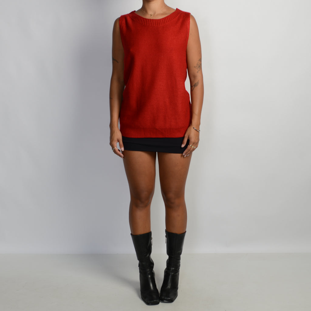 RED KNIT TOP