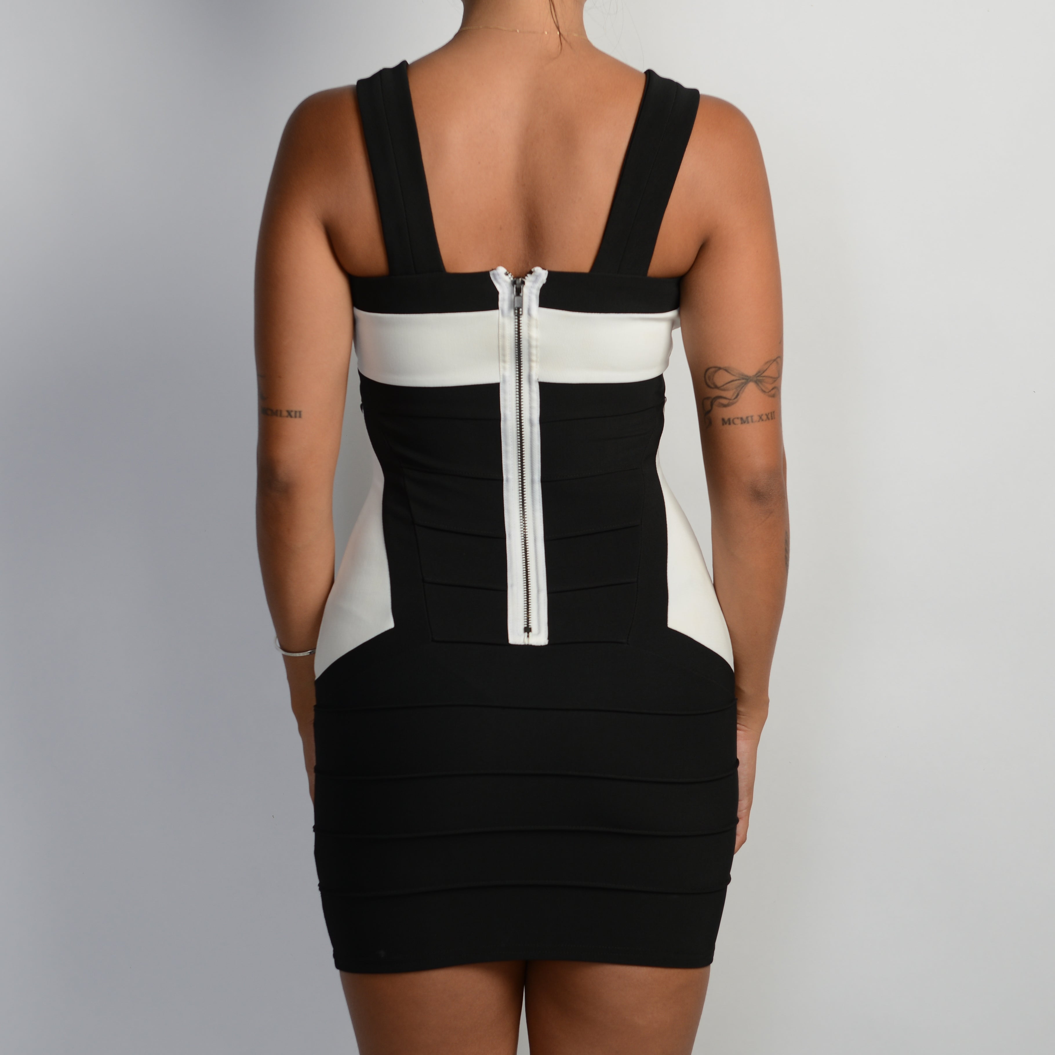 WHITE CONTRAST BANDAGE DRESS